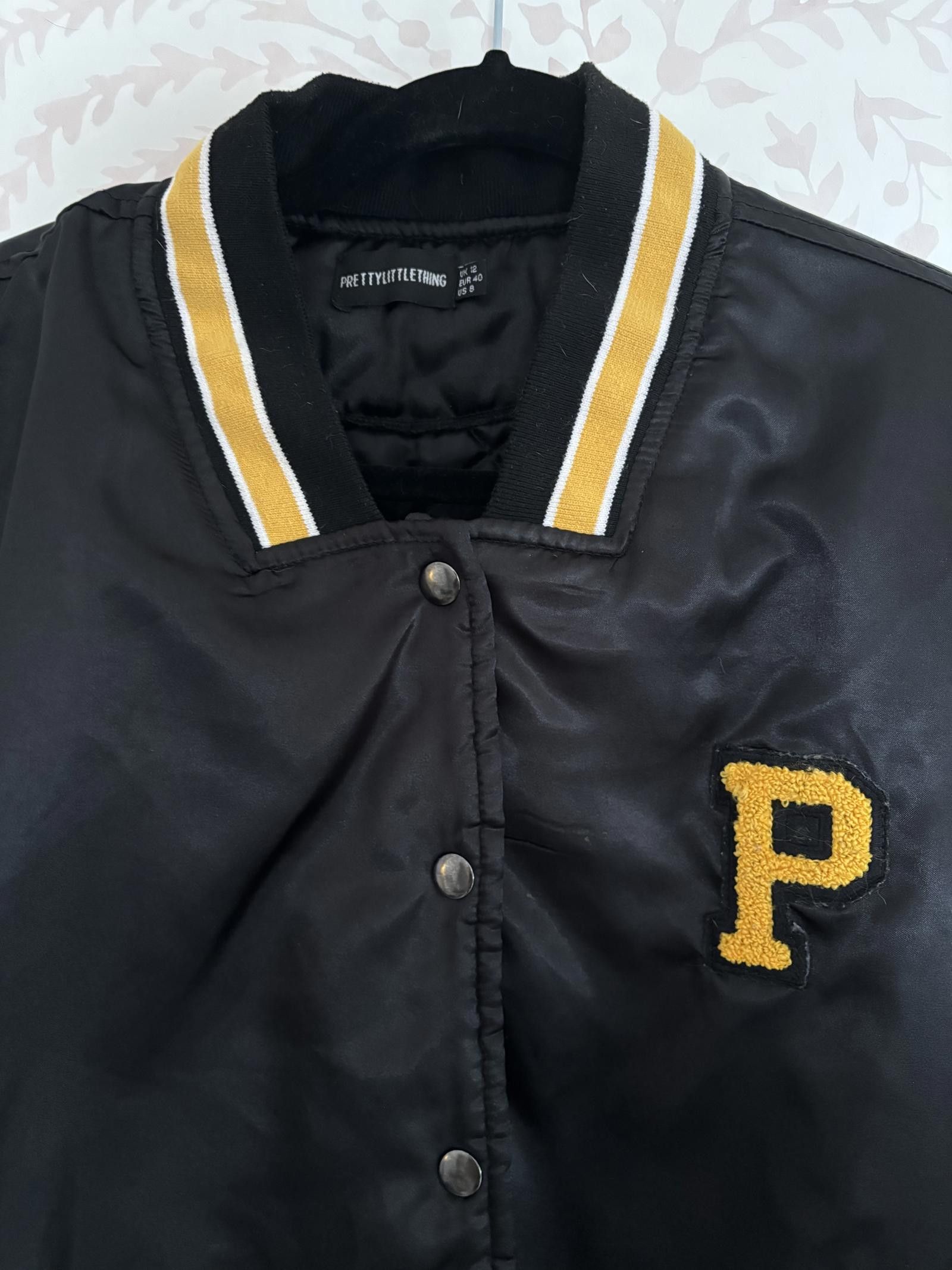 Designer PrettyLittleThing VintageStyle BomberJacket in BlackYellow 8 Size M / US 6-8 / IT 42-44 - 2 Thumbnail