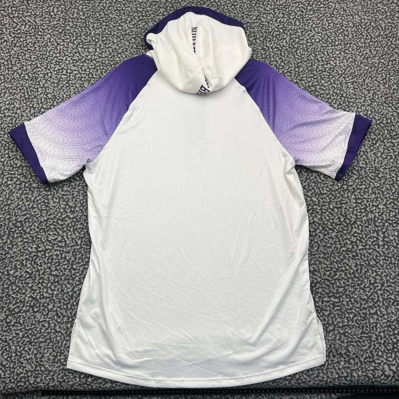 Under Armour Northwestern Wildcats Shirt L HeatGear Short Sleeve Hooded Size US L / EU 52-54 / 3 - 2 Thumbnail