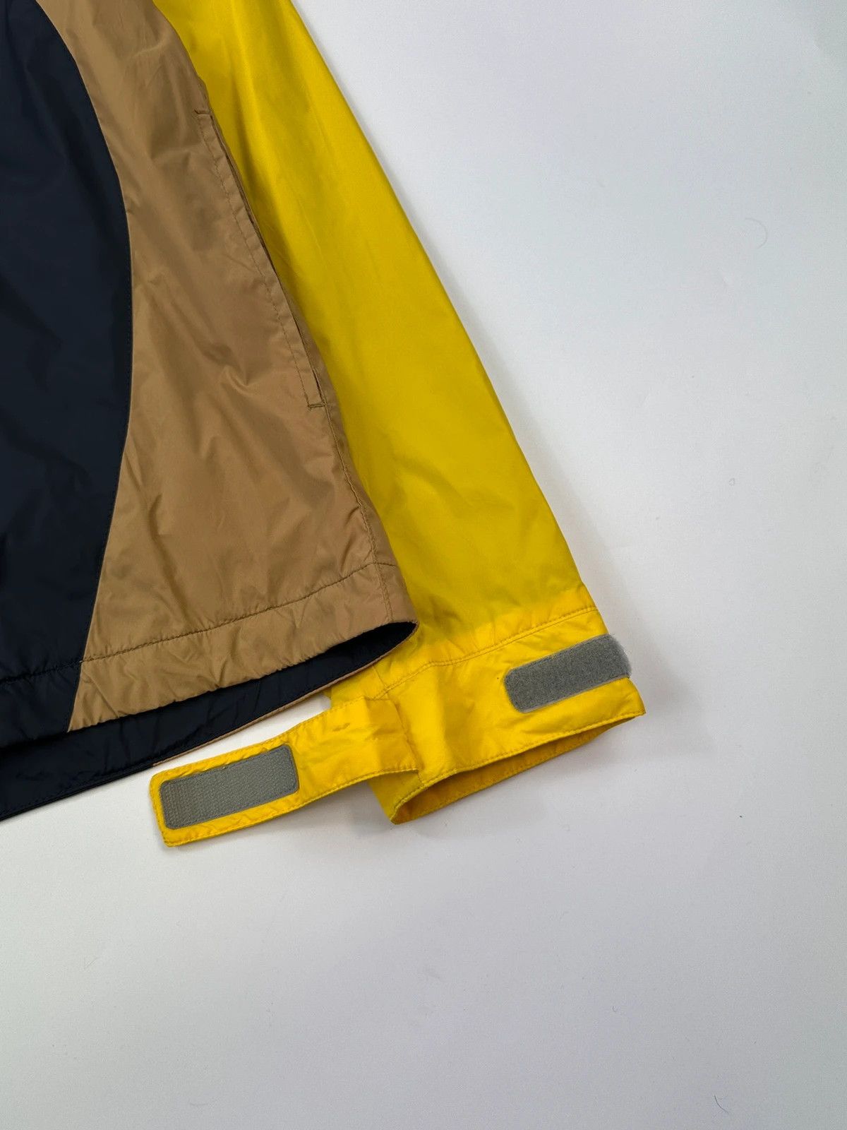 Comme des Garcons CDG Shirt SS2009 Yellow & Blue Block Nylon Hooded Jacket Size US S / EU 44-46 / 1 - 13 Thumbnail