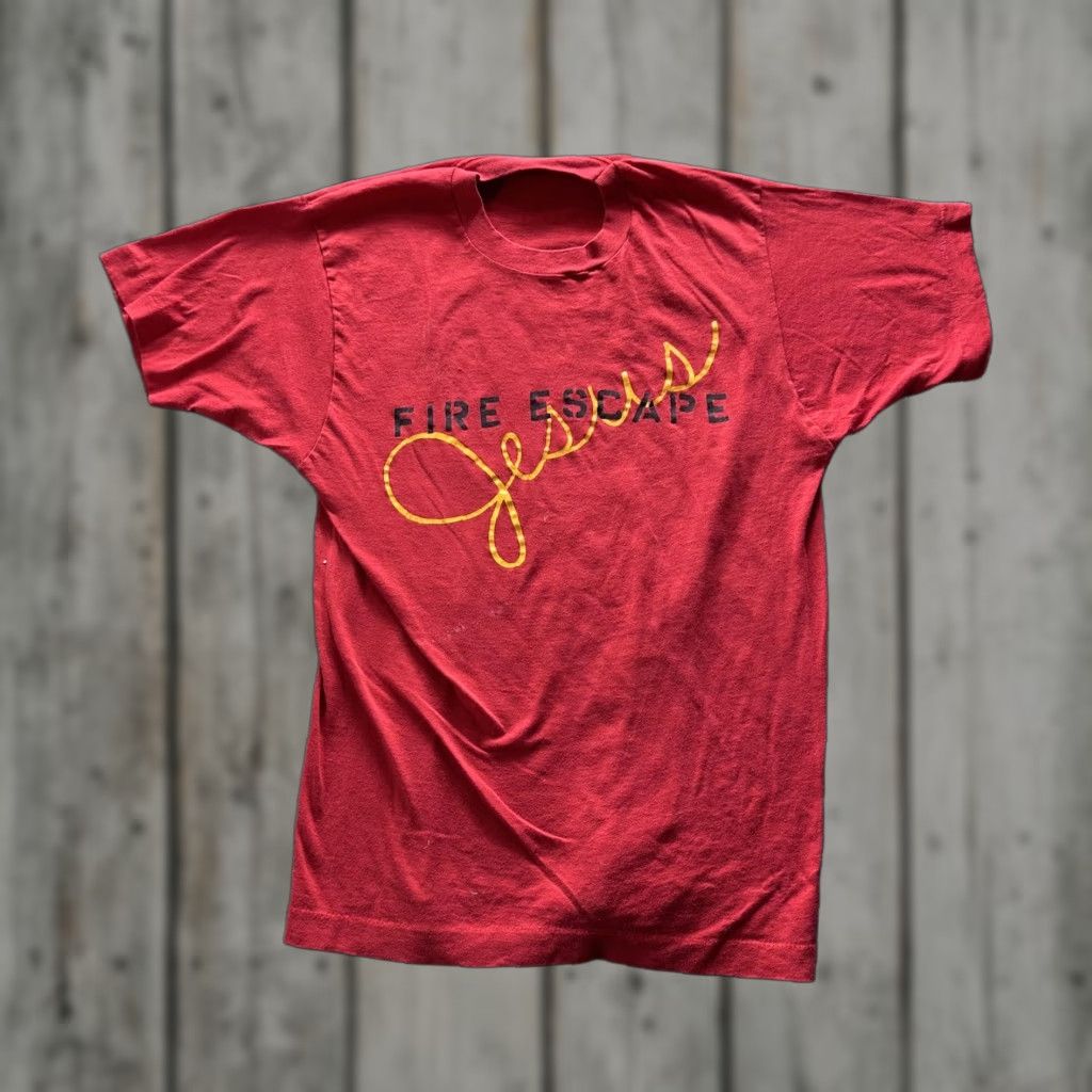Logo 7 VINTAGE Fire Escape Jesus Shirt Mens L Red Graphic Tee Script Logo Religious Crewneck Size US L / EU 52-54 / 3 - 1 Thumbnail