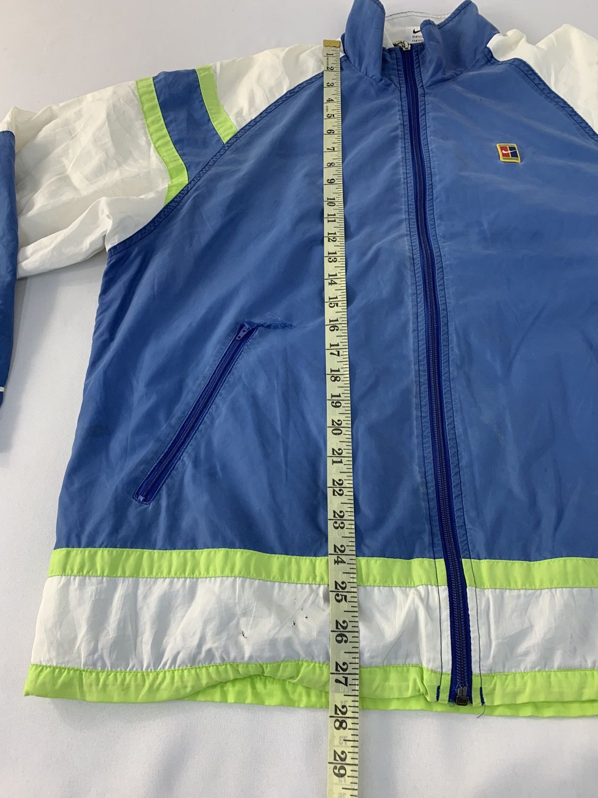 Grailed Y2k Nike Court Quilted Windbreaker Jacket Embroidery Logo Size US L / EU 52-54 / 3 - 11 Thumbnail