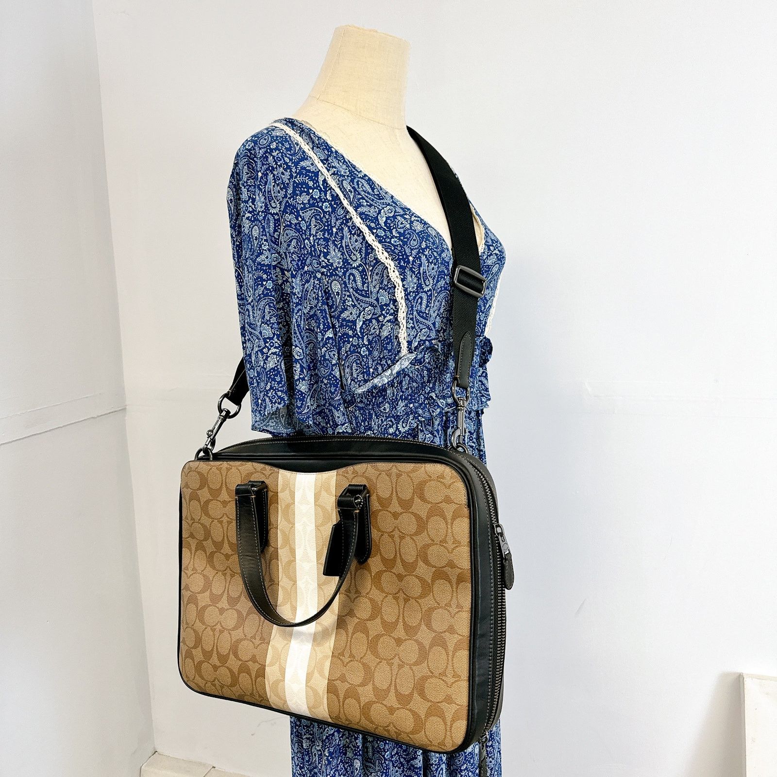 Coach Coach CQ036 Graham Slim Brief Varsity Stripe IN KHAKI MULTI Size ONE SIZE - 1 Thumbnail