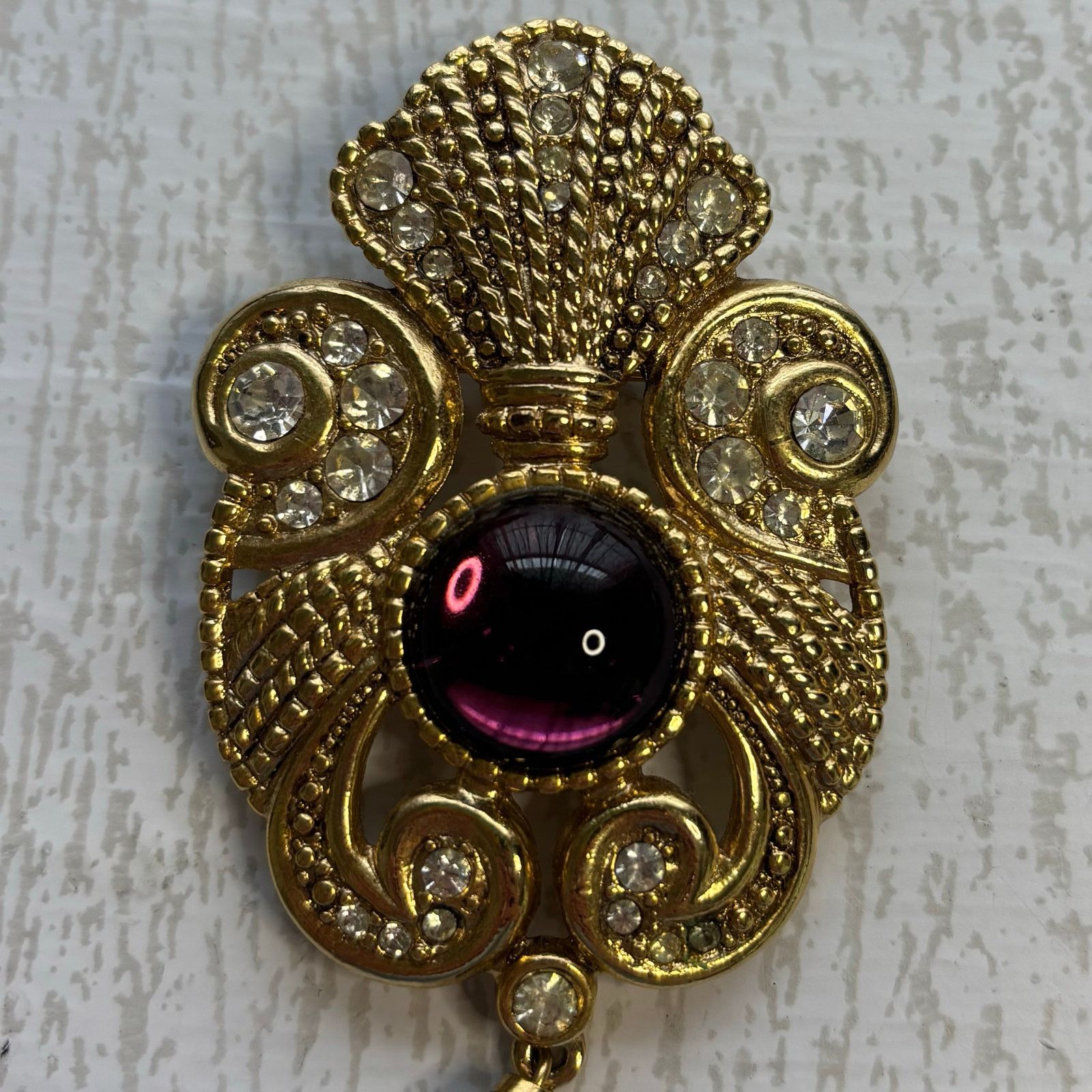 Other Vtg Jeff Lieb Gold Tone Brooch Faux Pearl Rhinestone Purple Size ONE SIZE - 6 Thumbnail