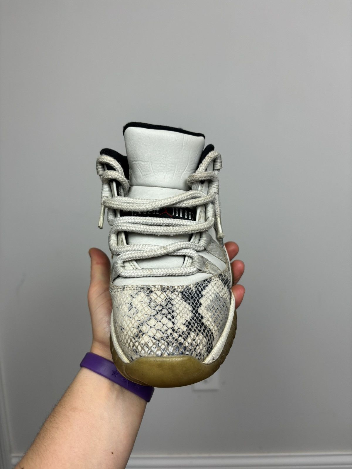 Jordan Brand Nike Air Jordan 11 XI Retro Low Light Bone Snakeskin sneaker Size US 6.5 / EU 39-40 - 5 Thumbnail