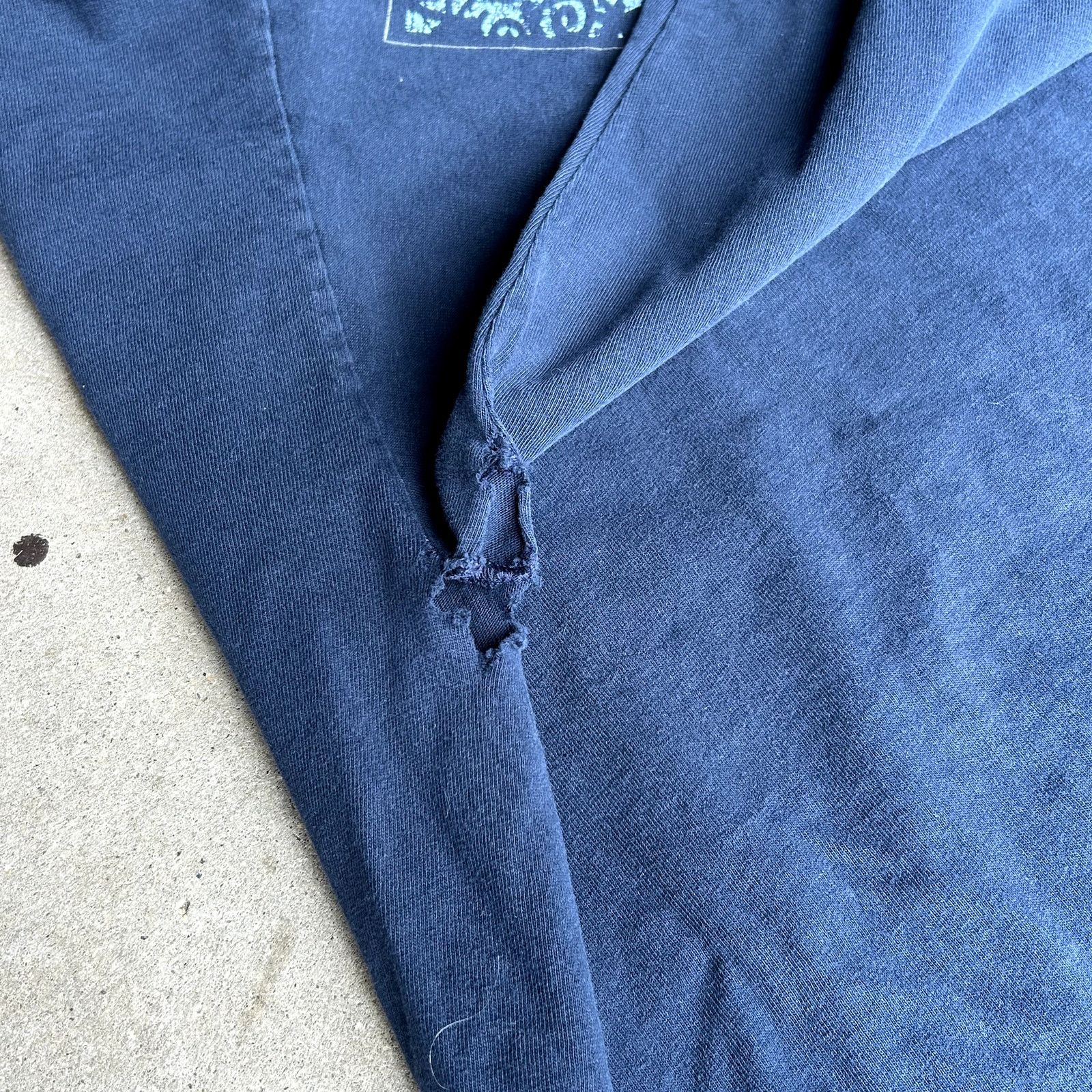 Vintage Y2K Big Dogs Long Sleeve T-Shirt Kids or Femme. Distressed Size US XS / EU 42 / 0 - 4 Thumbnail