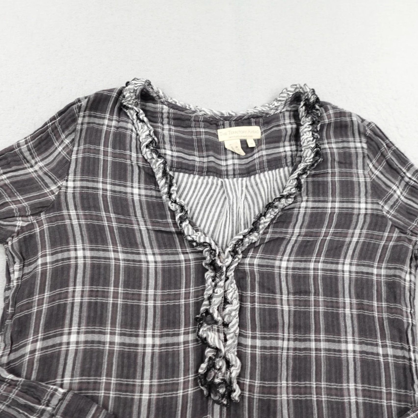 The Territory Ahead Territory Ahead Shirt Womens Medium Gray Plaid Ruffle Trim Button Front Flannel Size M / US 6-8 / IT 42-44 - 2 Thumbnail