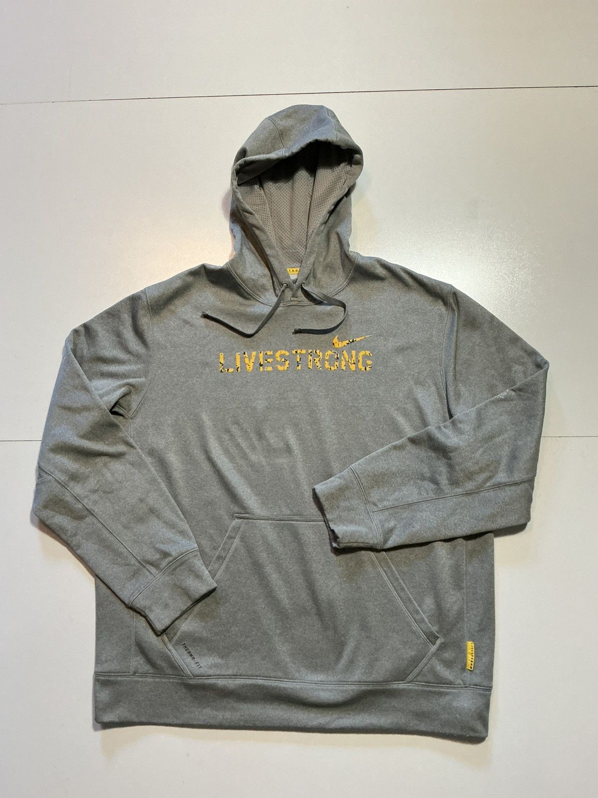 Nike Nike Therma Fit Livestrong Lance Armstrong Pullover Hoodie Size US XL / EU 56 / 4 - 1 Thumbnail