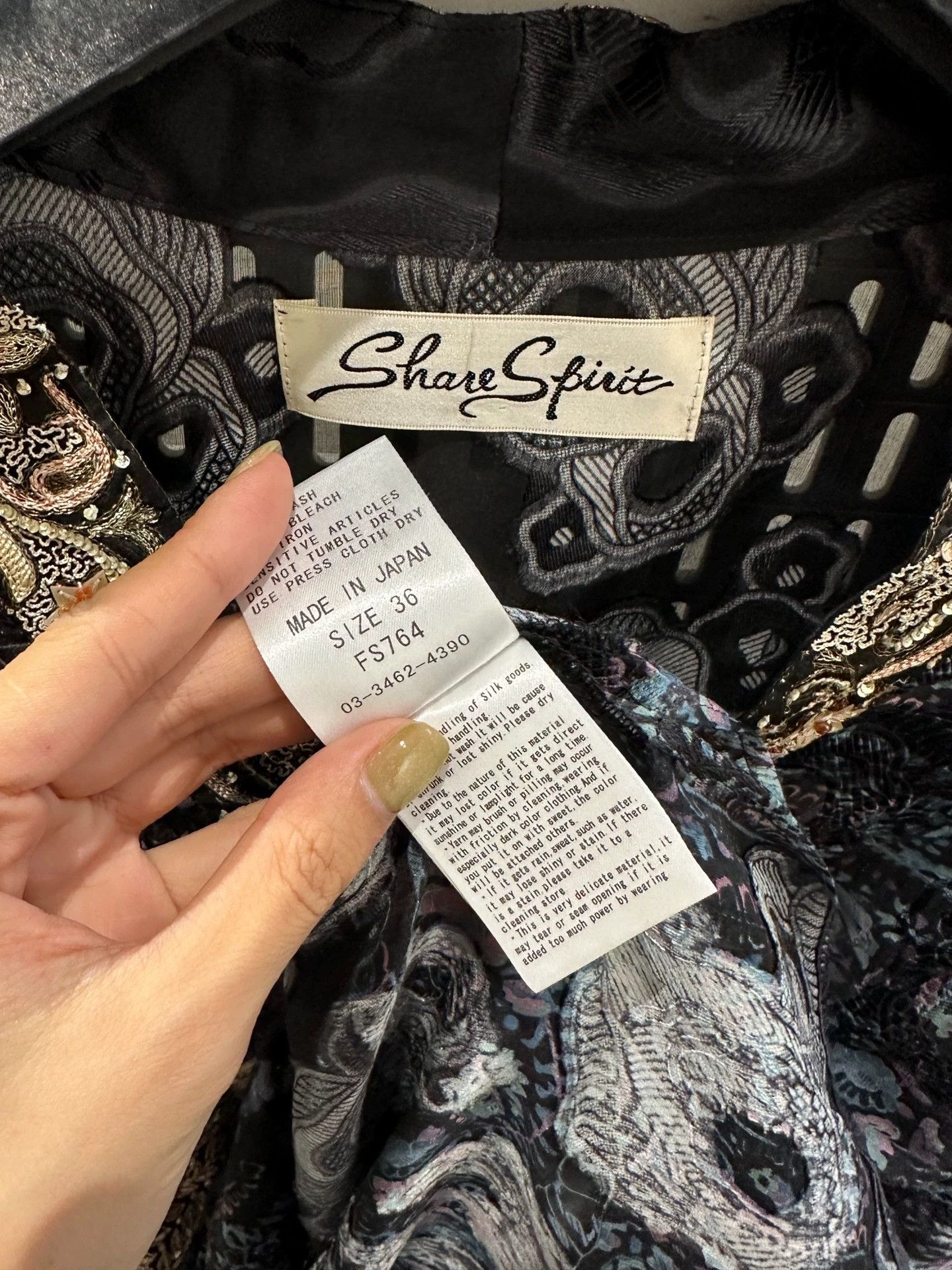 Share Spirit Homme share spirit floral silk bell sleeve shirt with sequin Size XS / US 0-2 / IT 36-38 - 5 Thumbnail