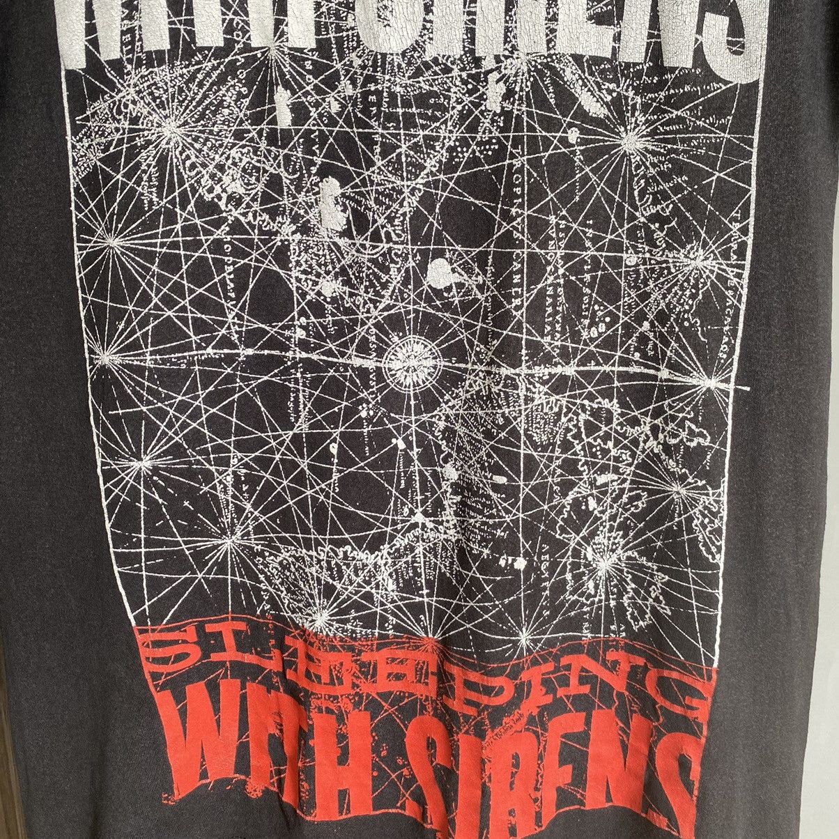 Band Tees Thrashed Faded Sleeping With Sirens Hardcore Band ERD GRUNGE Size US M / EU 48-50 / 2 - 3 Thumbnail