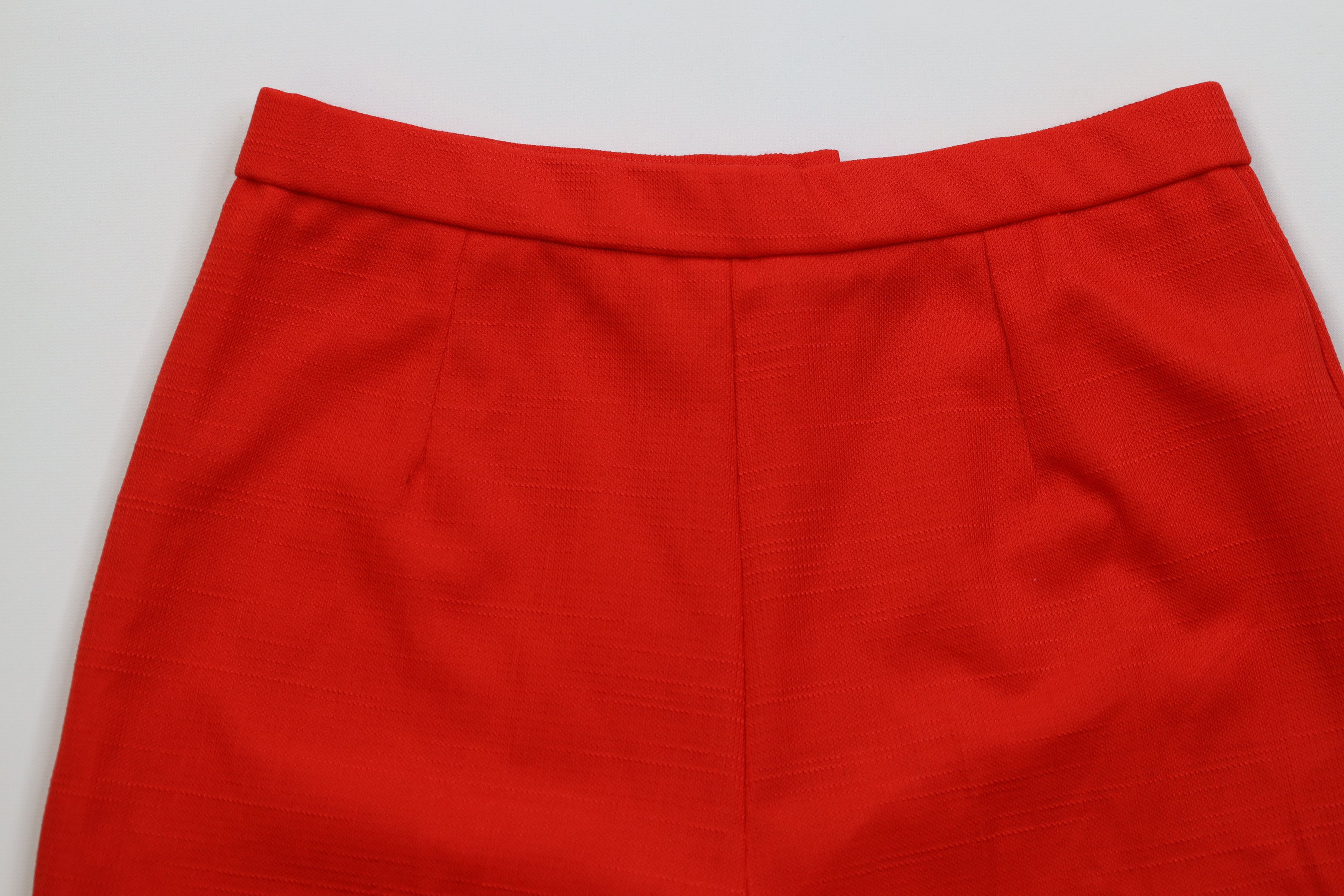 Vintage Vintage 60s Streetwear Knit Bermuda Shorts Red Polyester USA Size 34" / US 12 / IT 48 - 8 Thumbnail