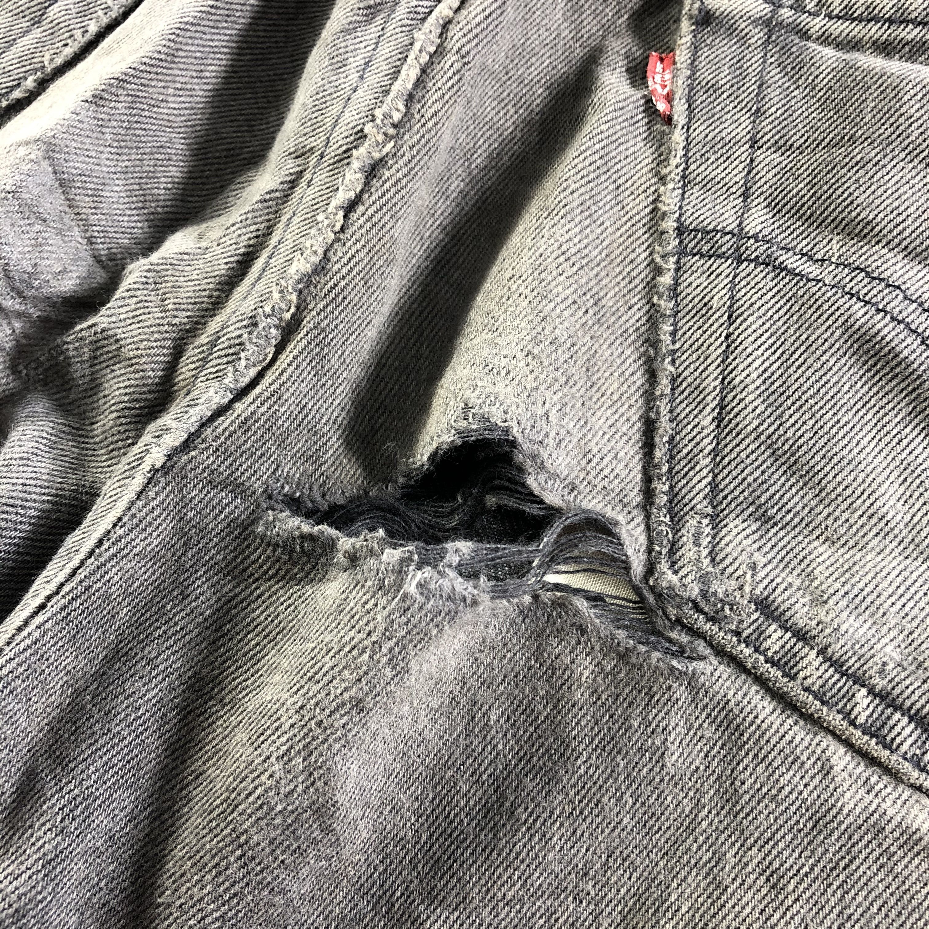 Levi's Vintage Levis 501 Jeans-J3735 Size US 33 - 7 Thumbnail