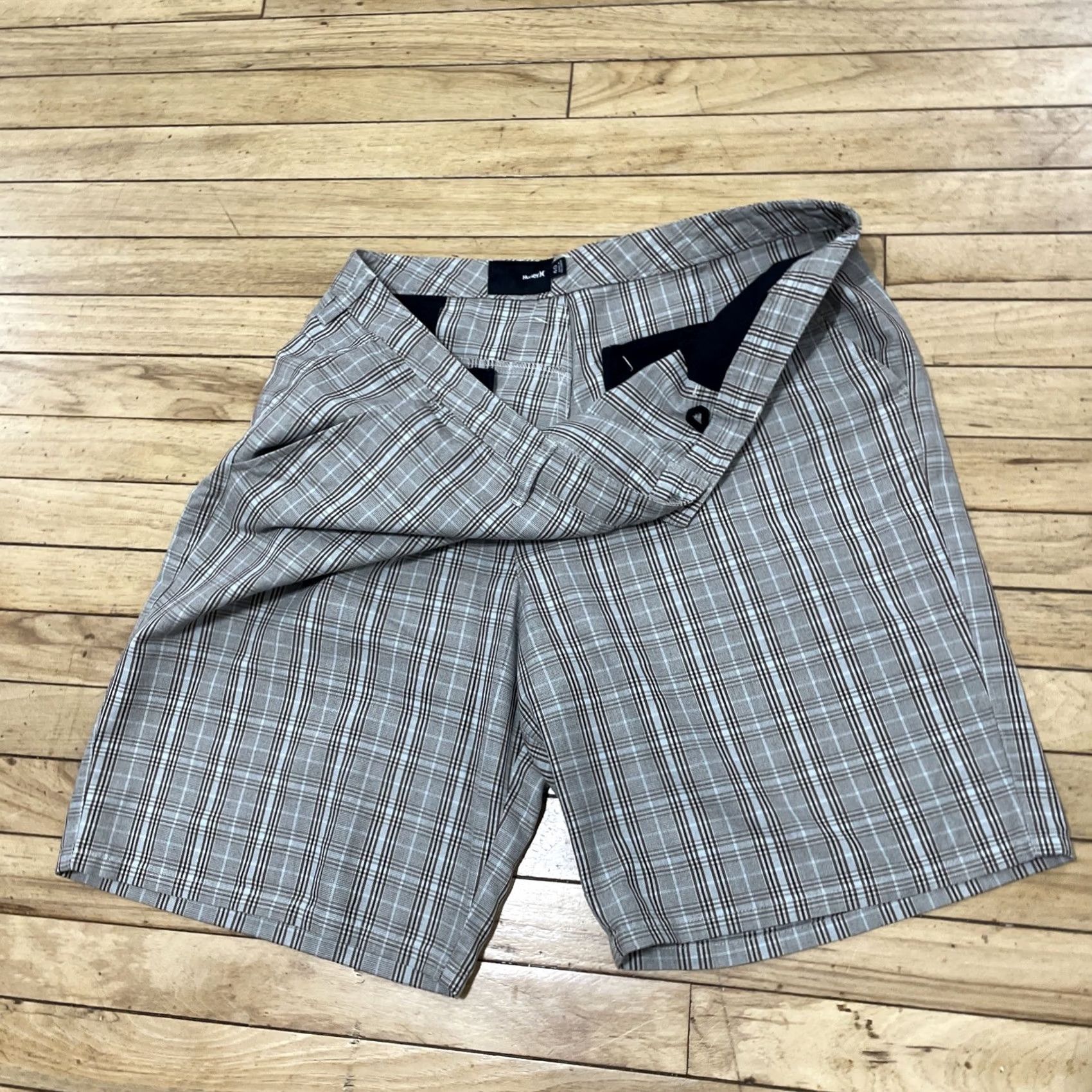 Hurley VINTAGE Hurley Shorts Men 40 Brown Plaid Beachy Light Preppy Y2k Streetwear Chino Size US 40 / EU 56 - 3 Thumbnail