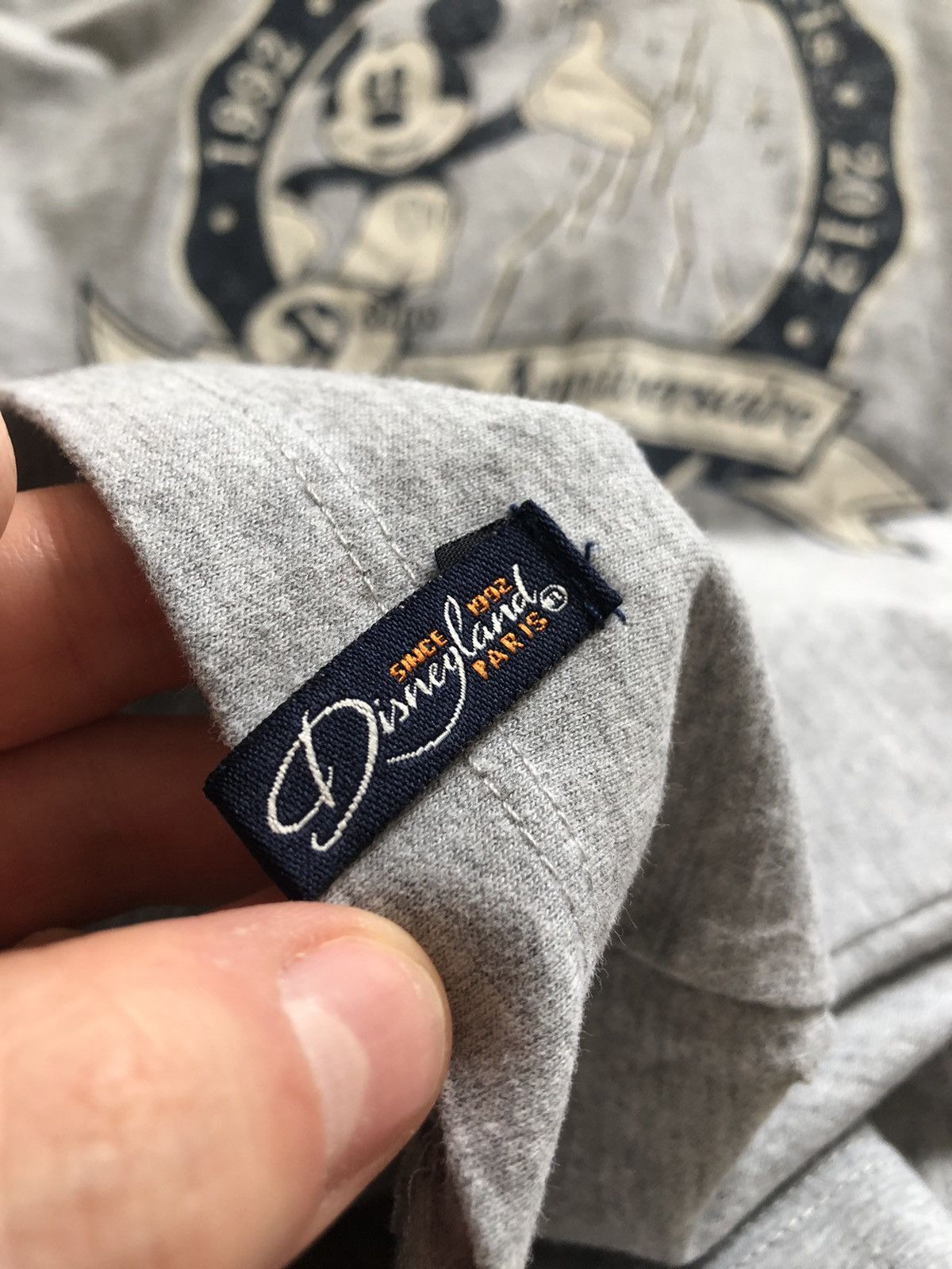 Disney × Vintage VINTAGE WALT DISNEYLAND MICKEY MOUSE SWEATSHIRT Size US L / EU 52-54 / 3 - 3 Thumbnail