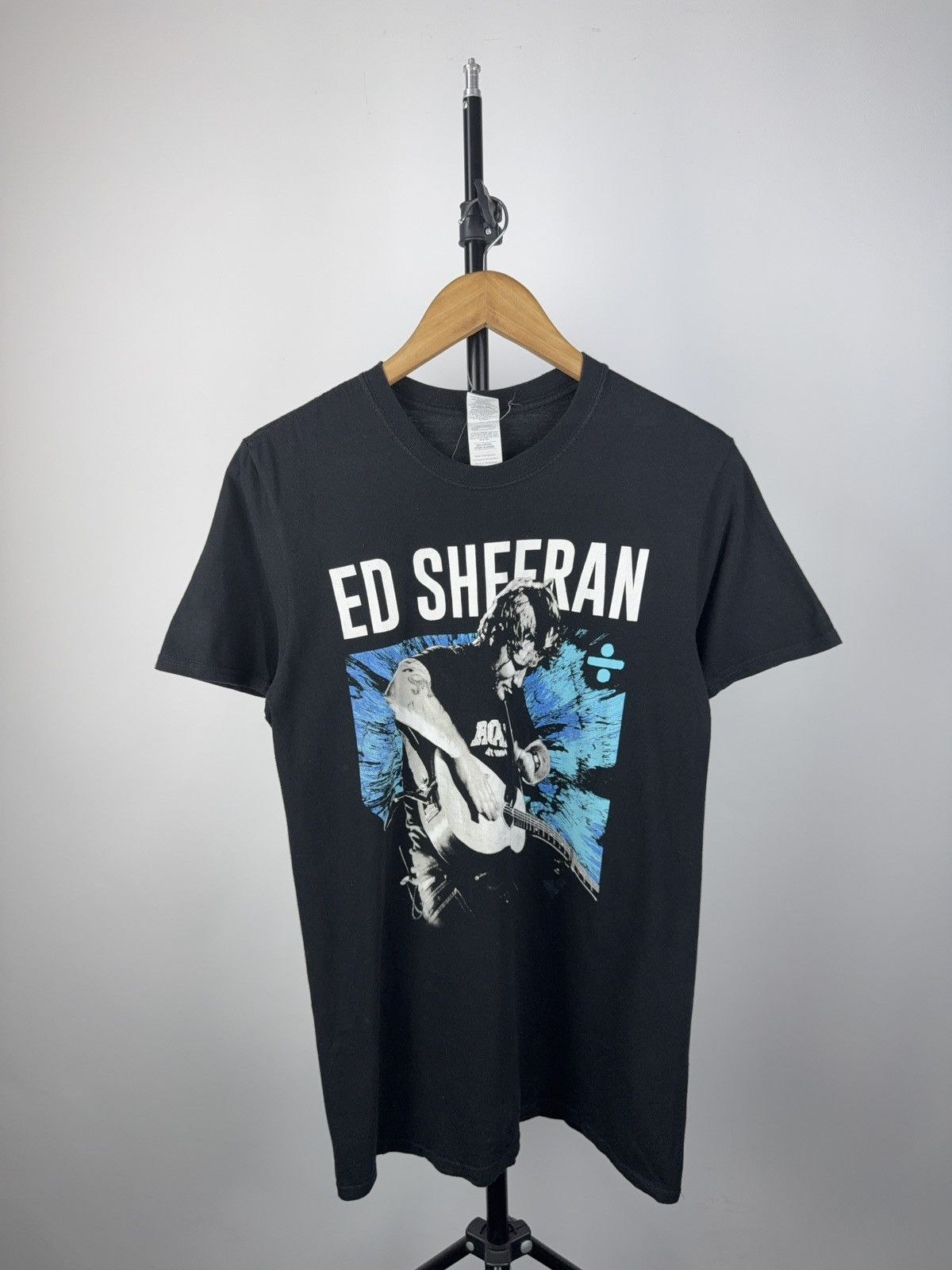 Band Tees × Vintage Ed Sheeran Divide World Tour T-Shirt Black Gildan M Size US M / EU 48-50 / 2 - 1 Thumbnail