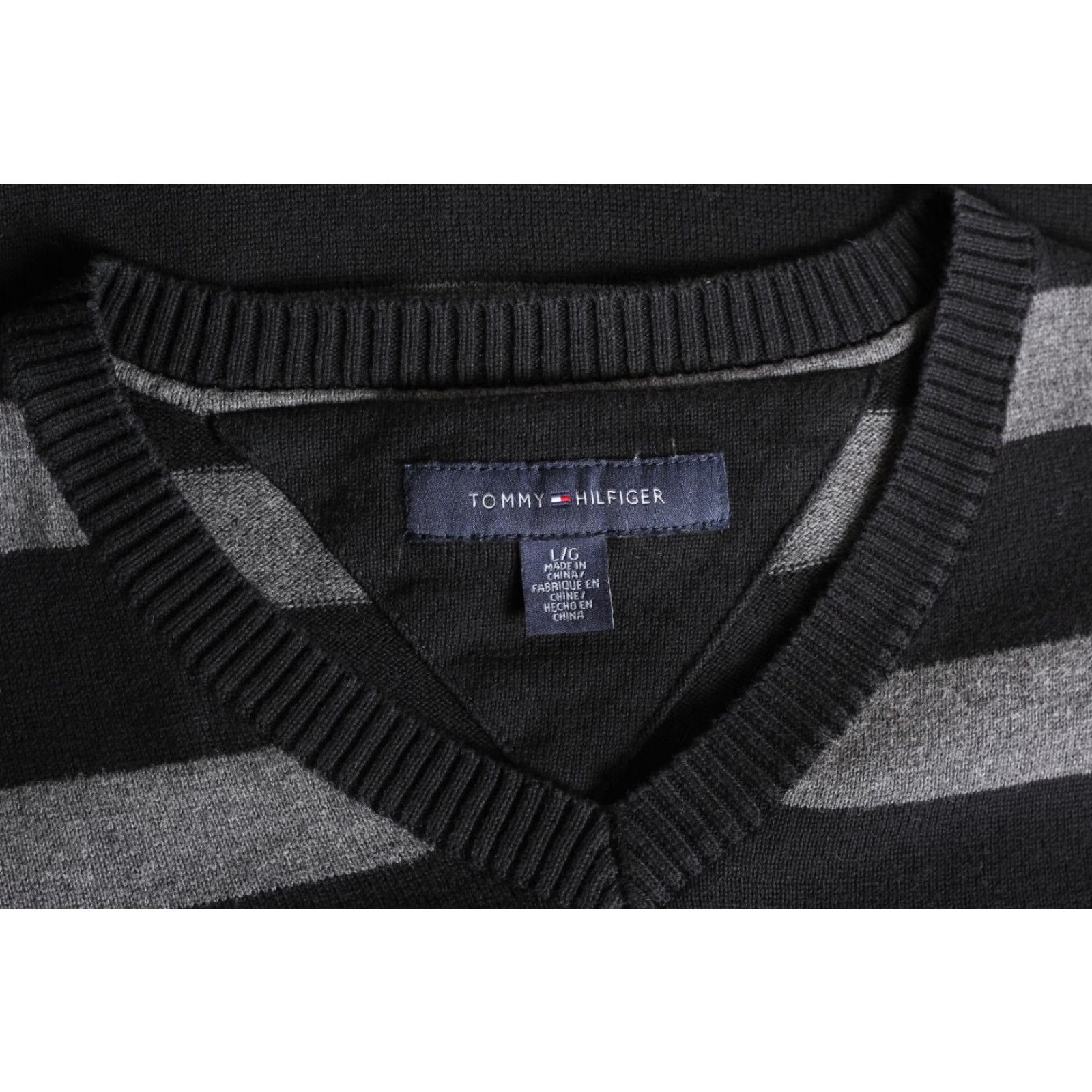 Tommy Hilfiger TOMMY HILFIGER V Neck Striped Cotton Jumper Sweater Men L Victorian VR1840 Size US L / EU 52-54 / 3 - 5 Thumbnail