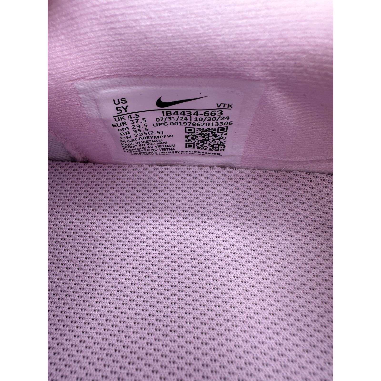 Nike Nike Air Max DN GS “Pink Foam Platinum Violet” size 5y/6.5w Size US 6.5 / IT 36.5 - 7 Thumbnail