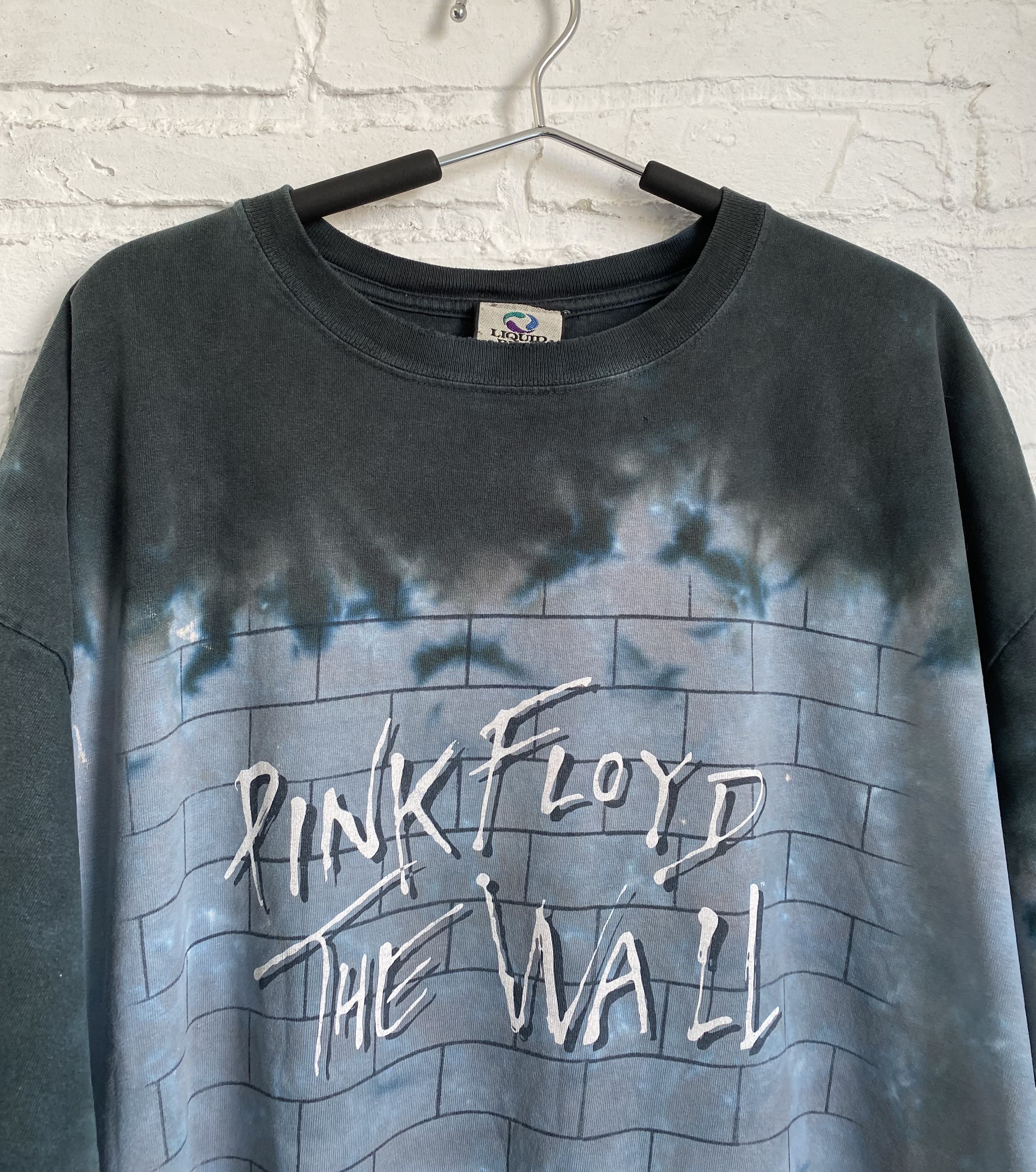 Pink Floyd Vintage 2007 Pink floyd the wall liquid blue t-shirt Size US XXL / EU 58 / 5 - 3 Thumbnail