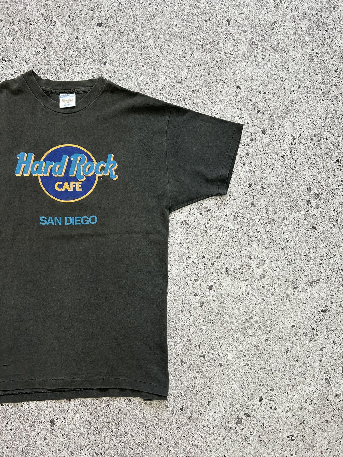 Hard Rock Cafe × Vintage Vintage 90’s Hard Rock Cafe San Diego USA Retro T-shirt Size US XL / EU 56 / 4 - 4 Thumbnail