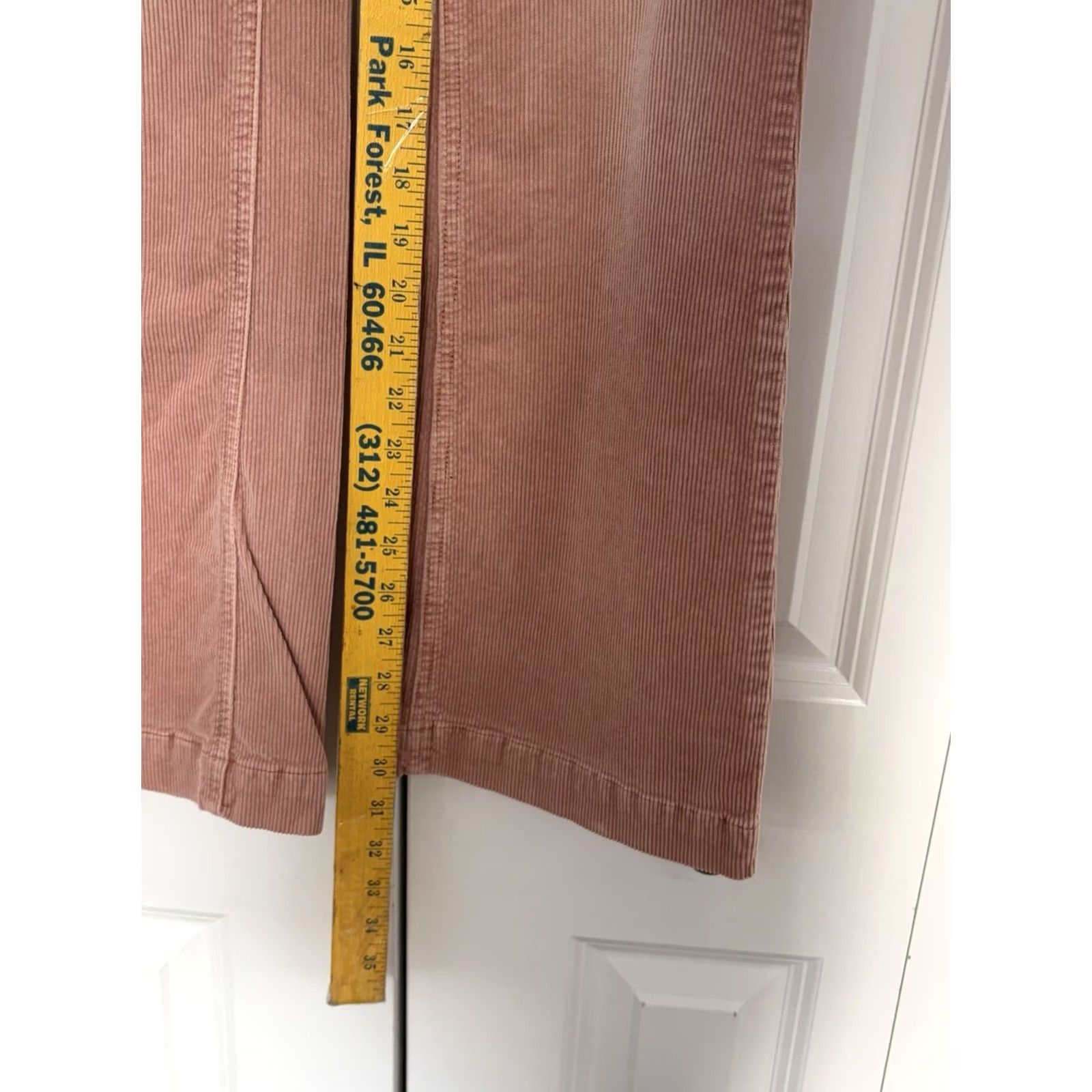 Anthropologie VINTAGE Anthropologie Pilcro High Rise Trouser Bootcut Corduroy Pants Pink sz 25 Size 42" / US 20 - 3 Thumbnail