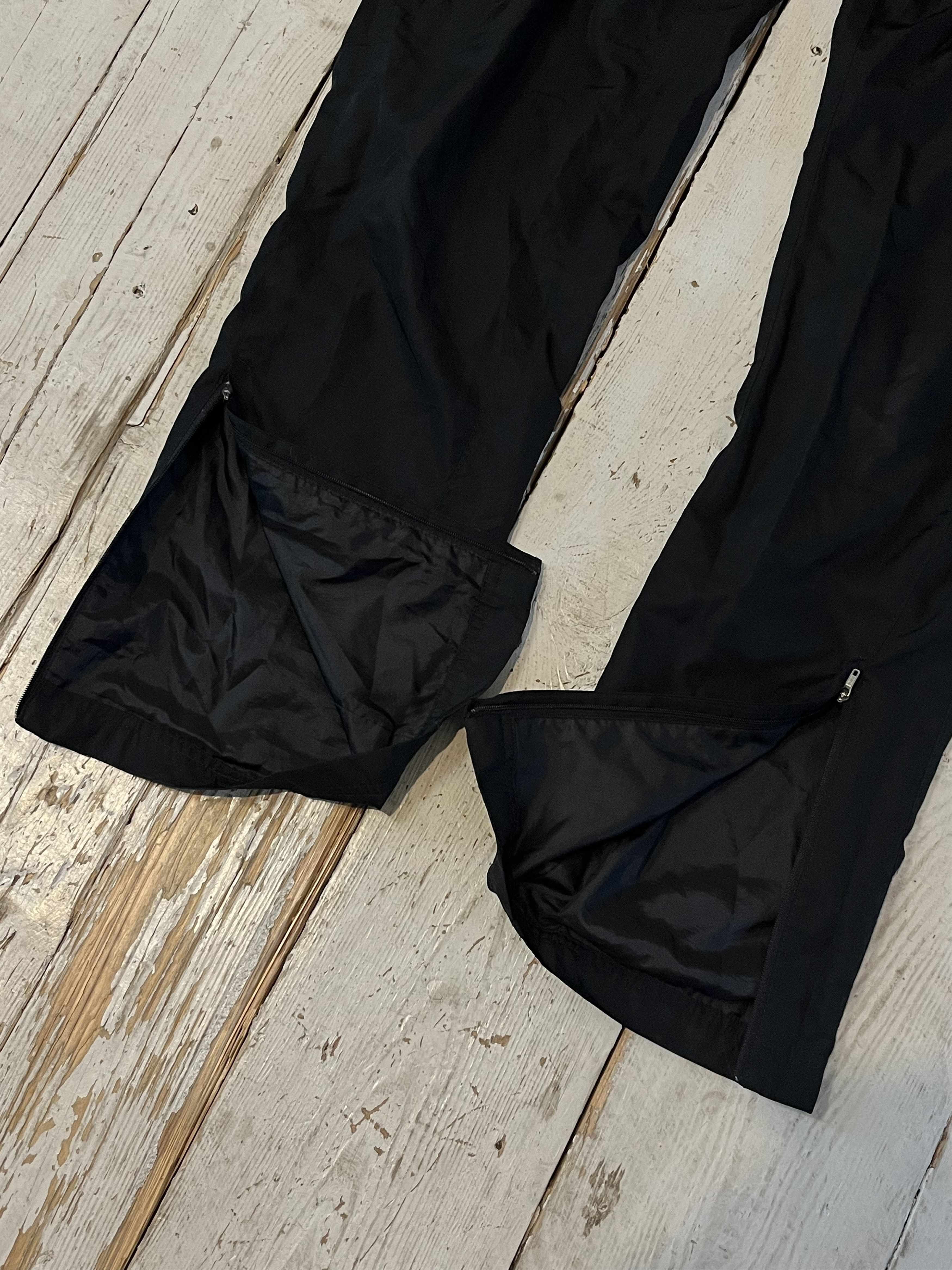 Nike × Nike ACG × Vintage Vintage Nike Nylon Dry Fit Sweatpants 00s Size US 32 / EU 48 - 4 Thumbnail