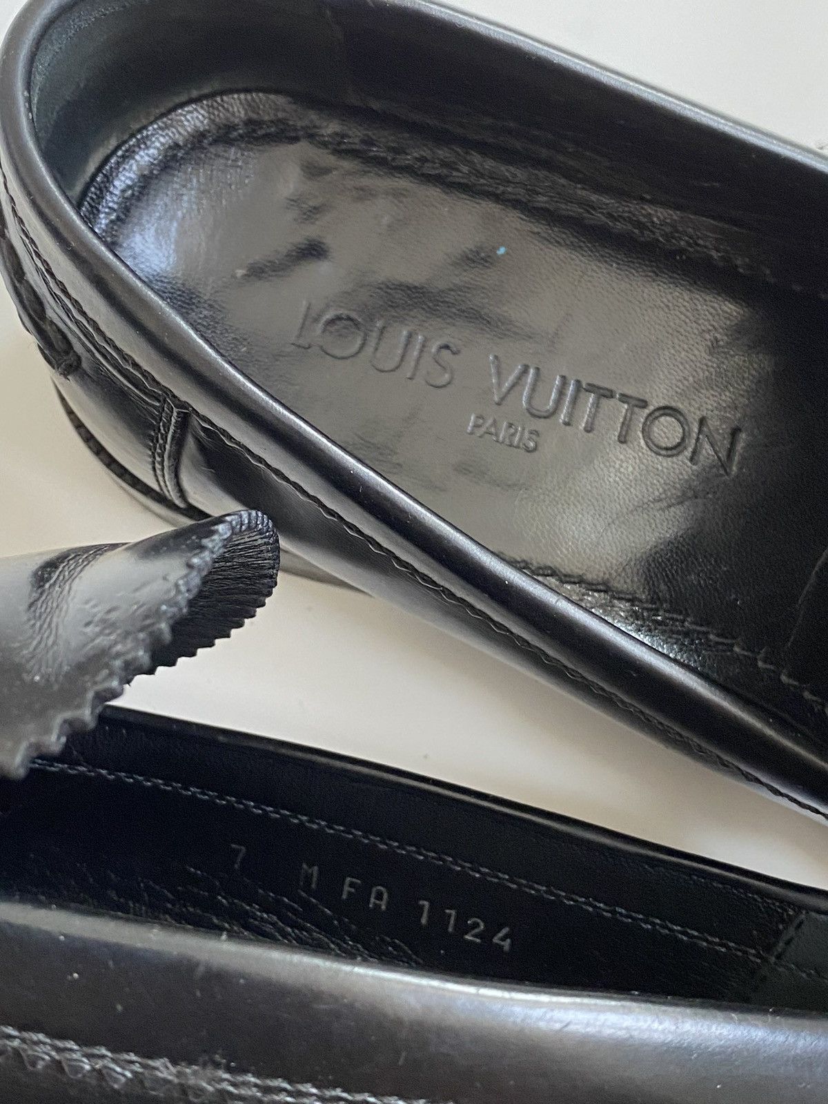 Louis Vuitton LOUIS VUITTON MENS LOAFERS BLACK LEATHER METAL LOGO UK 7 Size US 8 / EU 41 - 8 Thumbnail