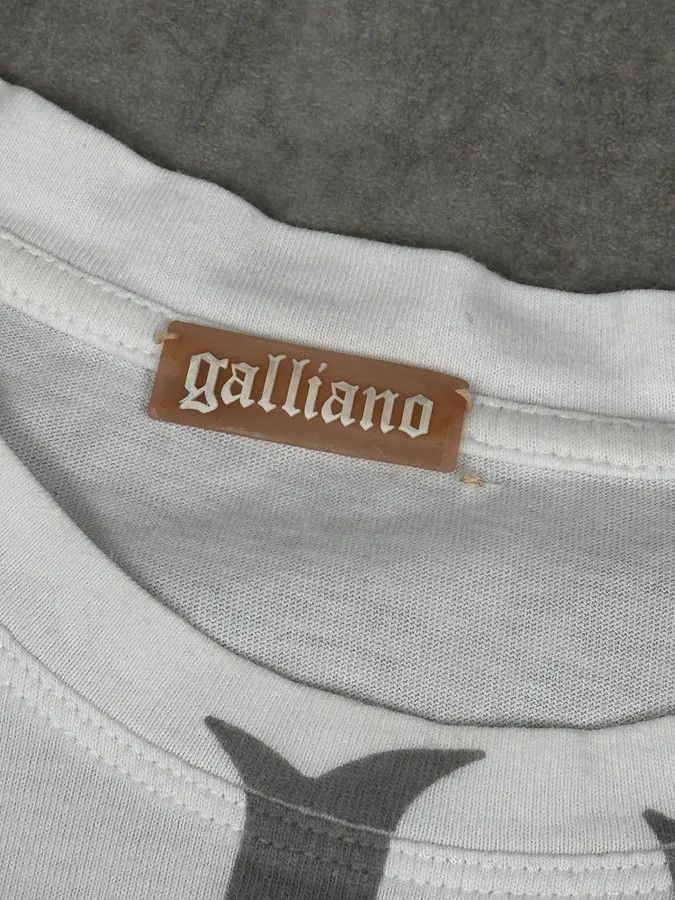 John Galliano SS2012 John Galliano White Newspaper G Print T-Shirt Size US M / EU 48-50 / 2 - 8 Thumbnail