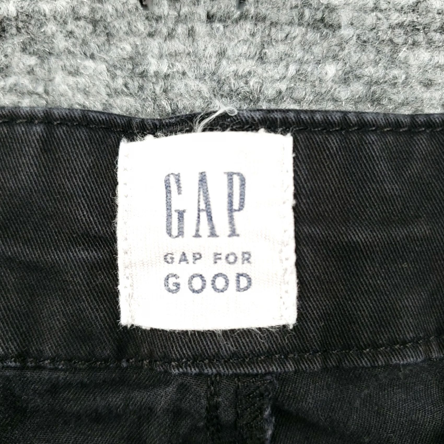 Gap Gap Shorts Womens 6 Black City Chino Mid Rise 3" Preppy Flat Front Zip Closure Womens Shorts Slim Black City Chino 3" Mid Rise 6 Womens Gap Size 28" / US 6 / IT 42 - 3 Thumbnail