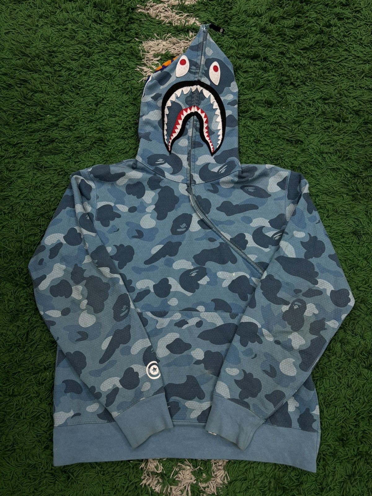 Bape Honeycomb Camo Shark Full Zip Hoodie Size US XL / EU 56 / 4 - 1 Thumbnail