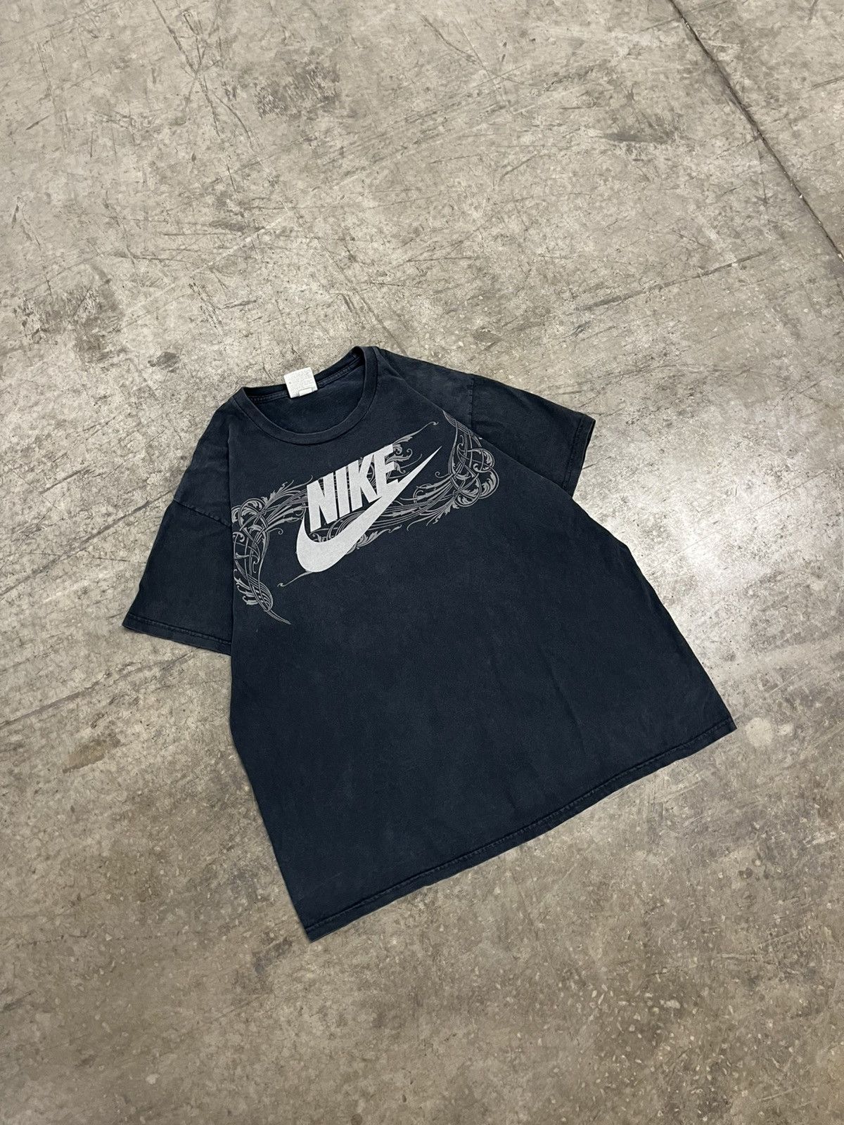 Nike × Vintage Nike y2k tee shirt grunge skater hype rare opium Size US XL / EU 56 / 4 - 2 Thumbnail