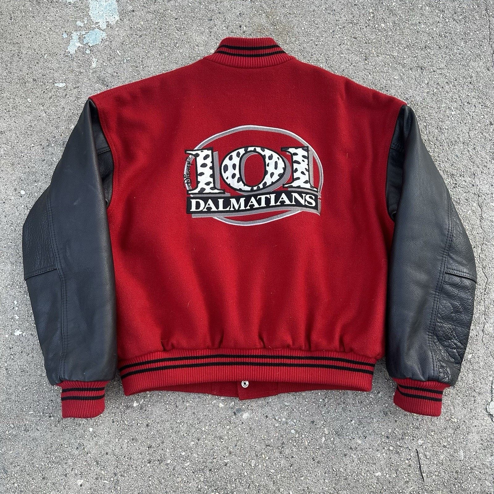 Disney × Vintage Vintage 1996 Disney 101 Dalmatians Movie Varsity Jacket Size US L / EU 52-54 / 3 - 2 Thumbnail