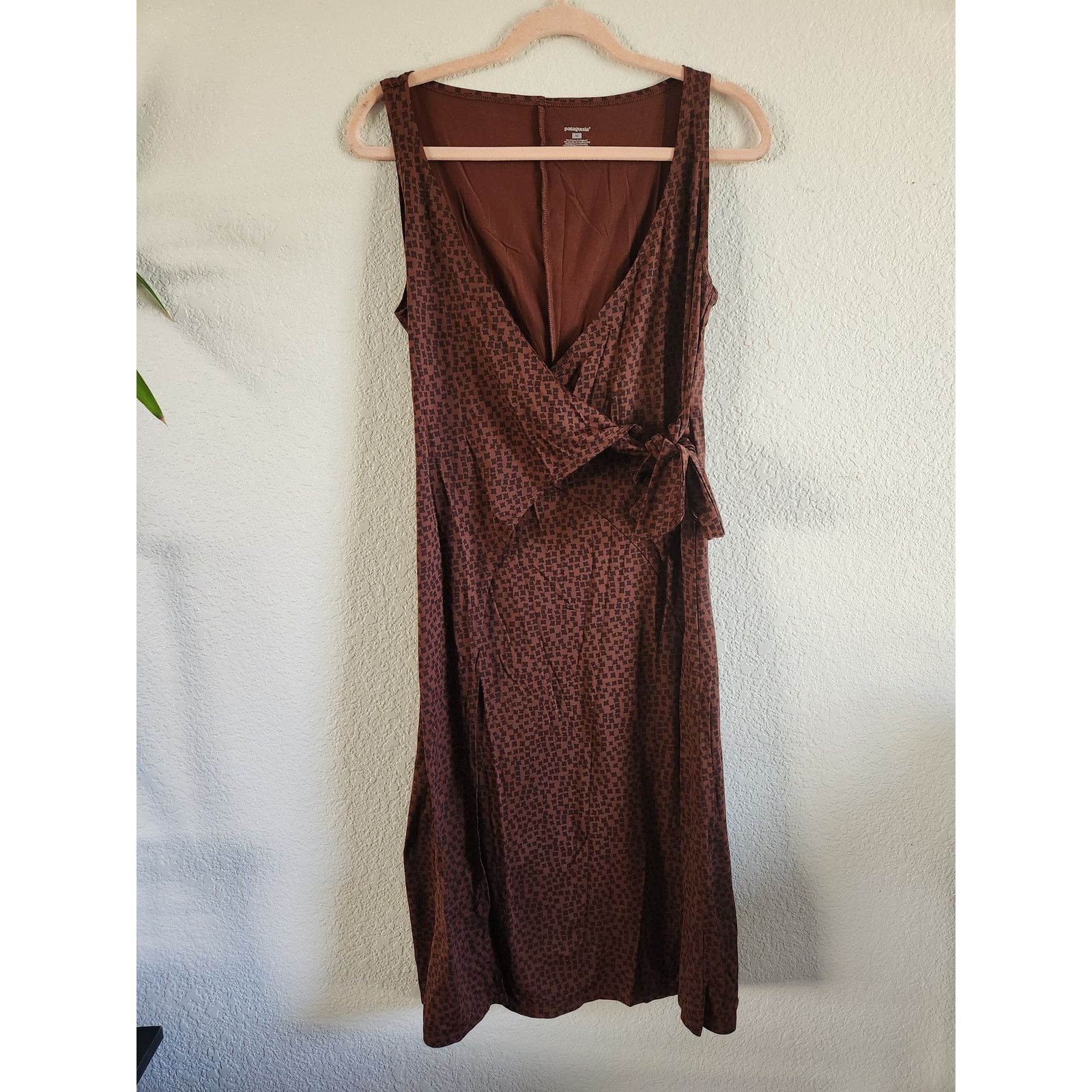Patagonia Patagonia Women's Wrap Sleeveless Maxi Dress -Medium Size M / US 6-8 / IT 42-44 - 1 Thumbnail
