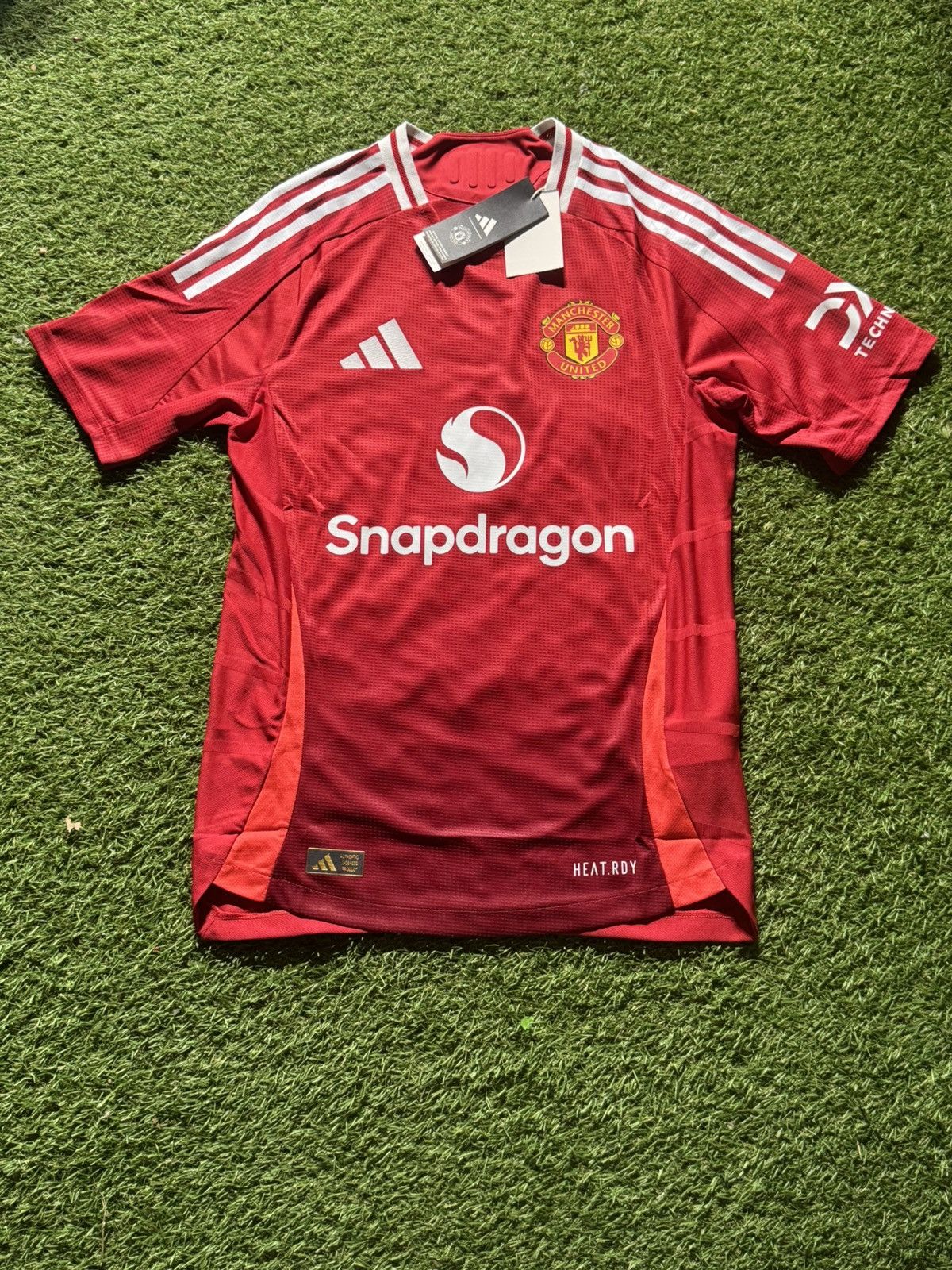 Adidas Manchester United 24/25 Home Jersey PV Garnacho #17 Size US S / EU 44-46 / 1 - 1 Thumbnail