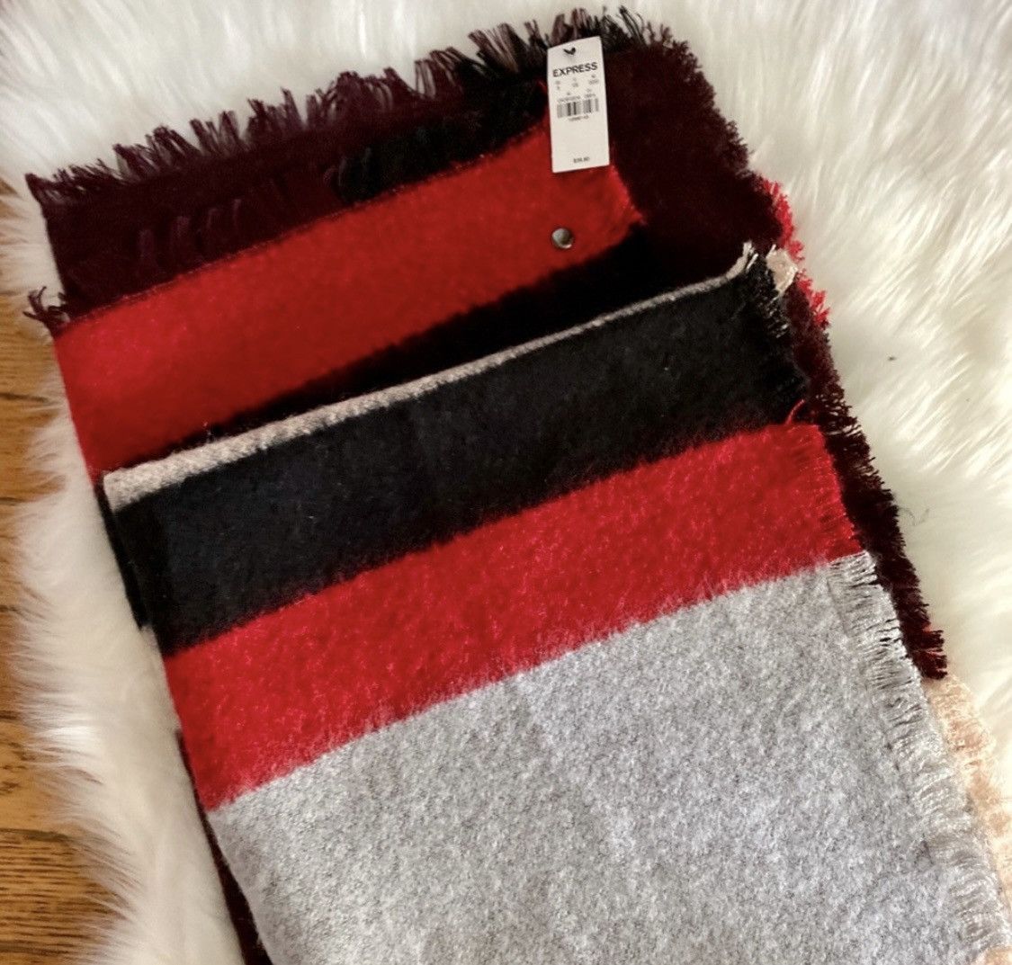 Express EXPRESS THICK WARM SCARF Size ONE SIZE - 3 Thumbnail