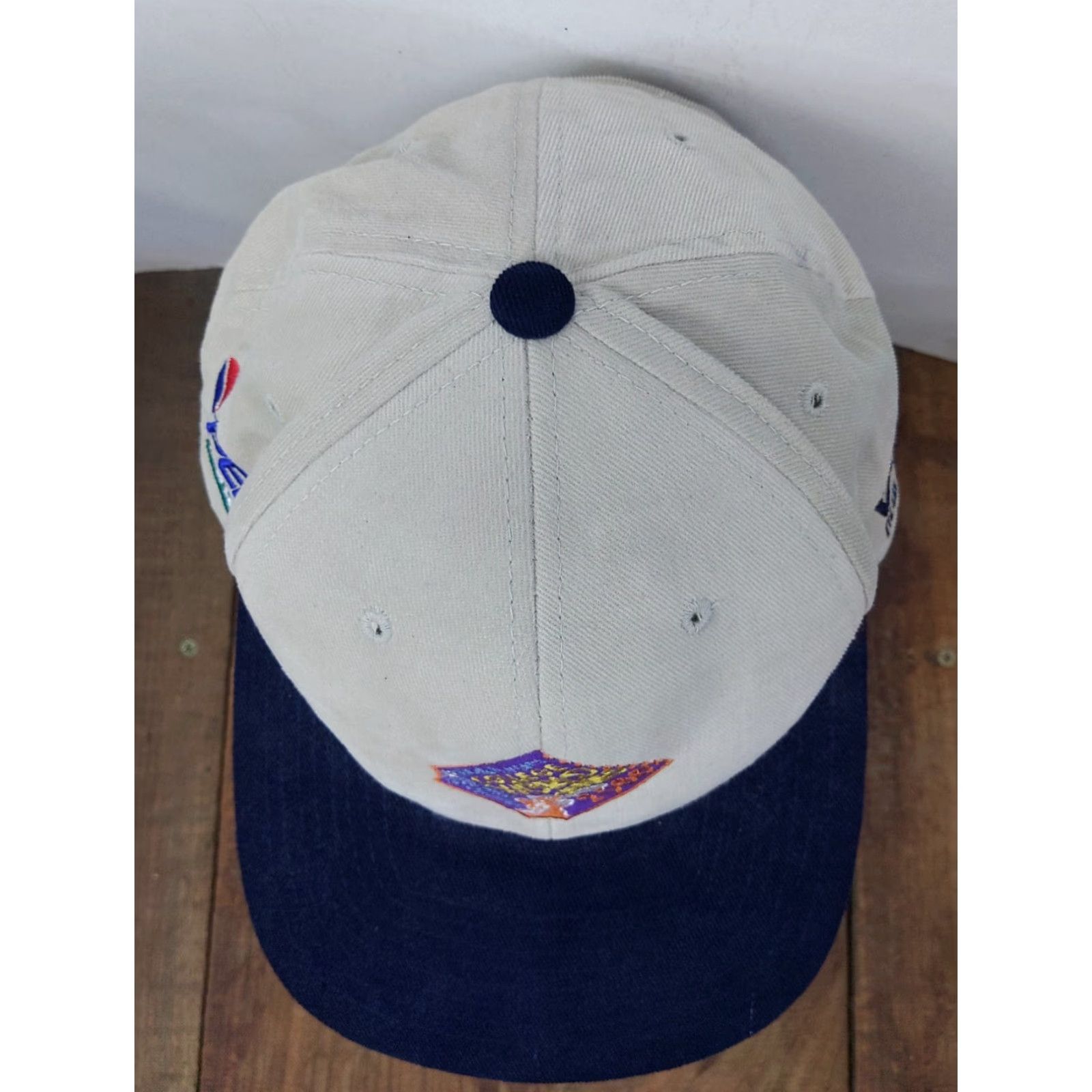 New Era VINTAGE New Era College World Series Logo Hat - "The Road to Omaha" - Adjustable Beige 100% Cotton Men Baseball Cap Size ONE SIZE - 3 Thumbnail