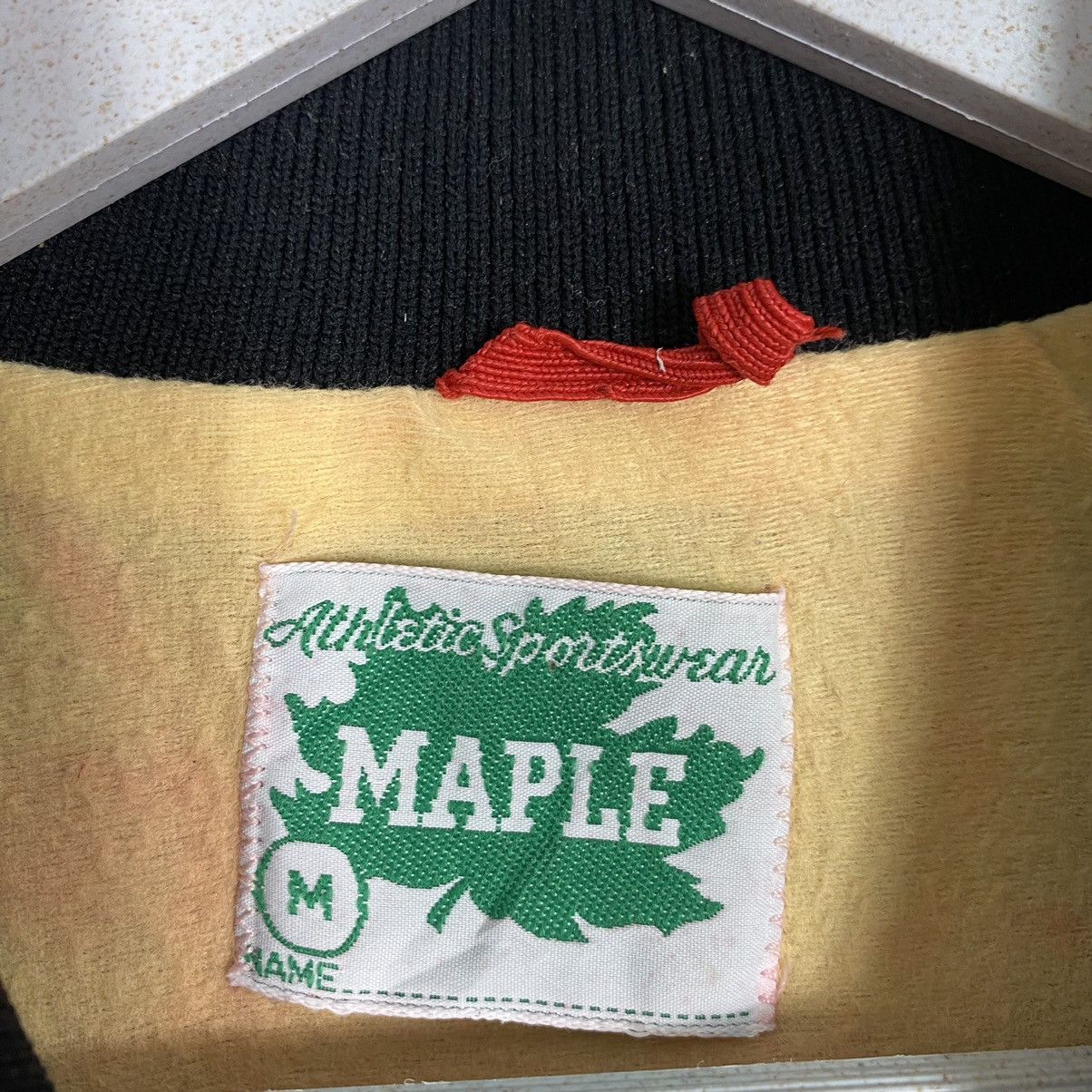 Vintage Maple NortEast sportwear bomber jacket Size US M / EU 48-50 / 2 - 11 Thumbnail