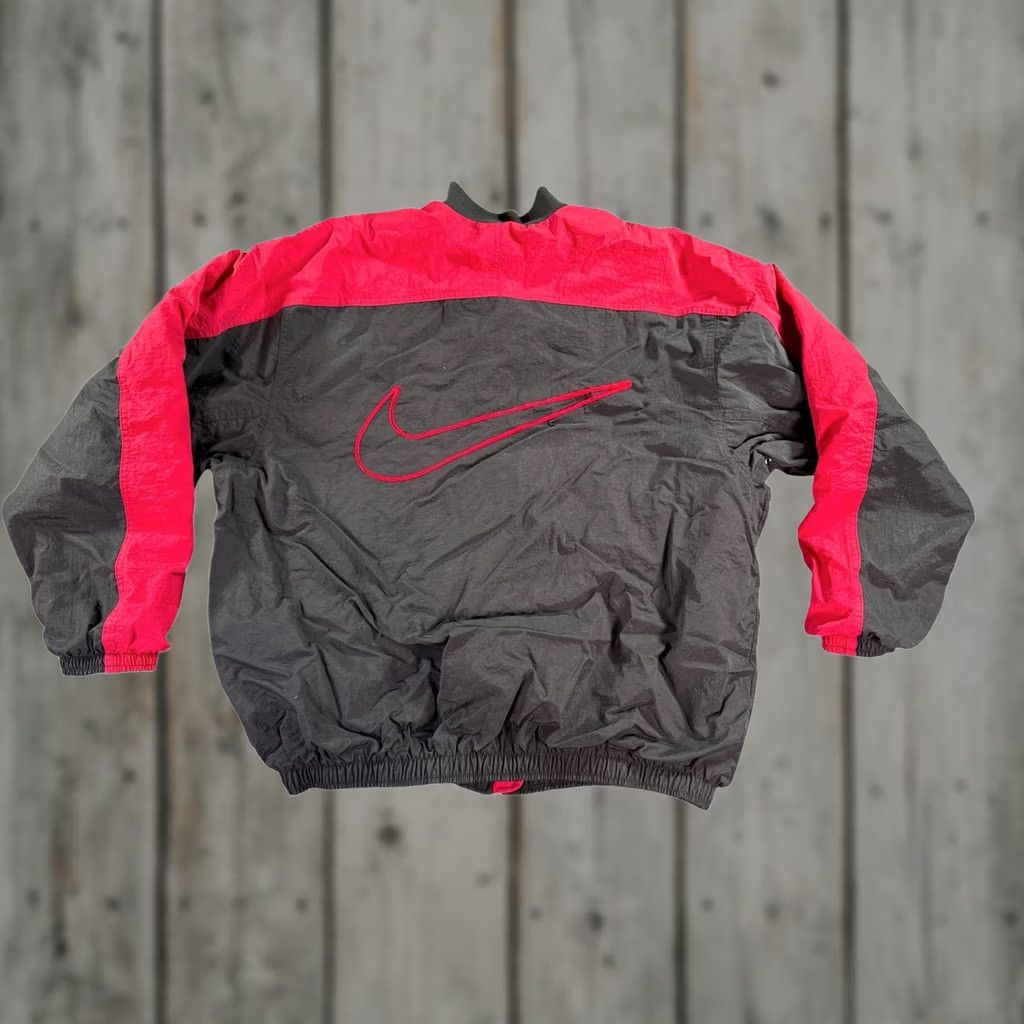 Nike VINTAGE Nike Bomber Jacket Mens M Black 90s Big Swoosh Quilted Lined Zip Size US M / EU 48-50 / 2 - 1 Thumbnail