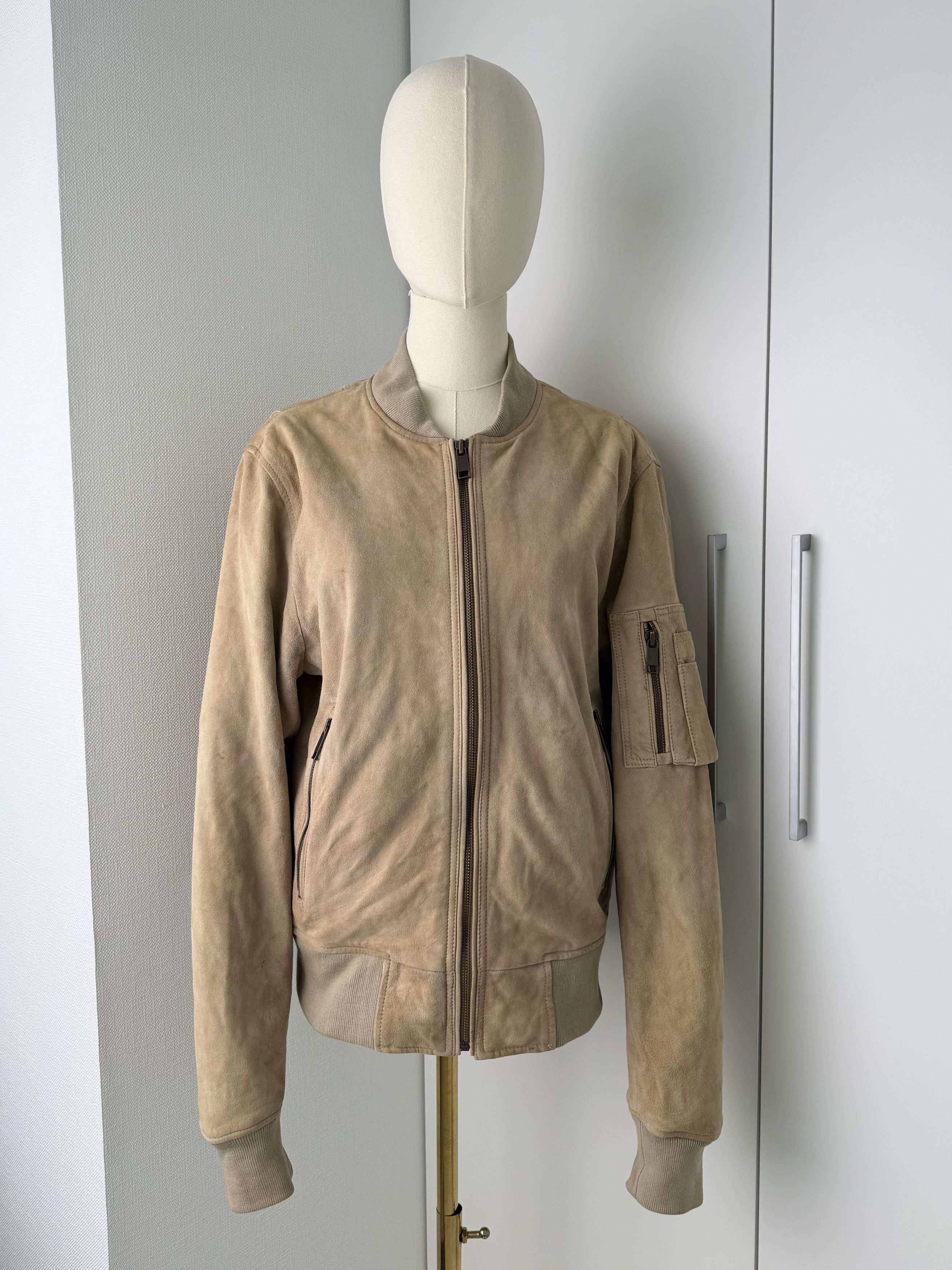 Vintage Vintage Beige Suede Leather Jacket Women's Zip Up Size US S / EU 44-46 / 1 - 1 Thumbnail