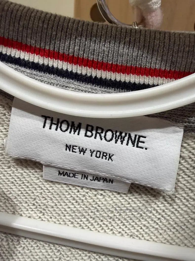 Thom Browne Thom Browne Crew Neck Sweatshirt Light Grey Size US XL / EU 56 / 4 - 3 Thumbnail