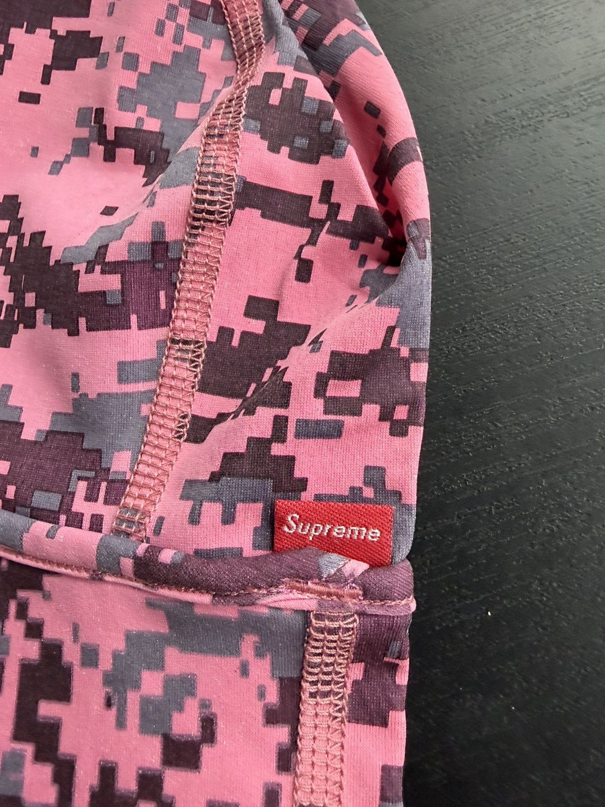 Supreme Supreme Heat Reactive Camo Balaclava Pink FW 25 Size ONE SIZE - 2 Thumbnail