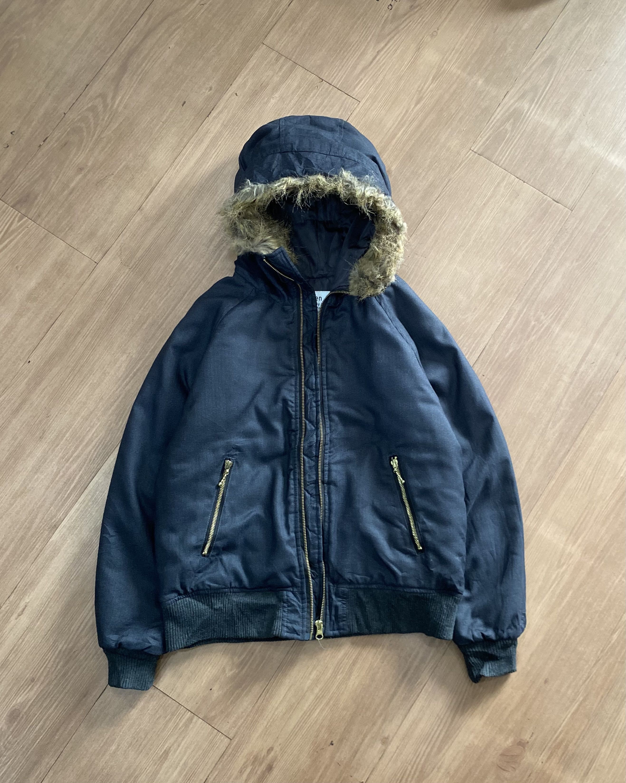 Le Grande Bleu (L.G.B.) Crazy Japanese brand COEN fur - Vkei 2000s Gothic Size US M / EU 48-50 / 2 - 1 Thumbnail