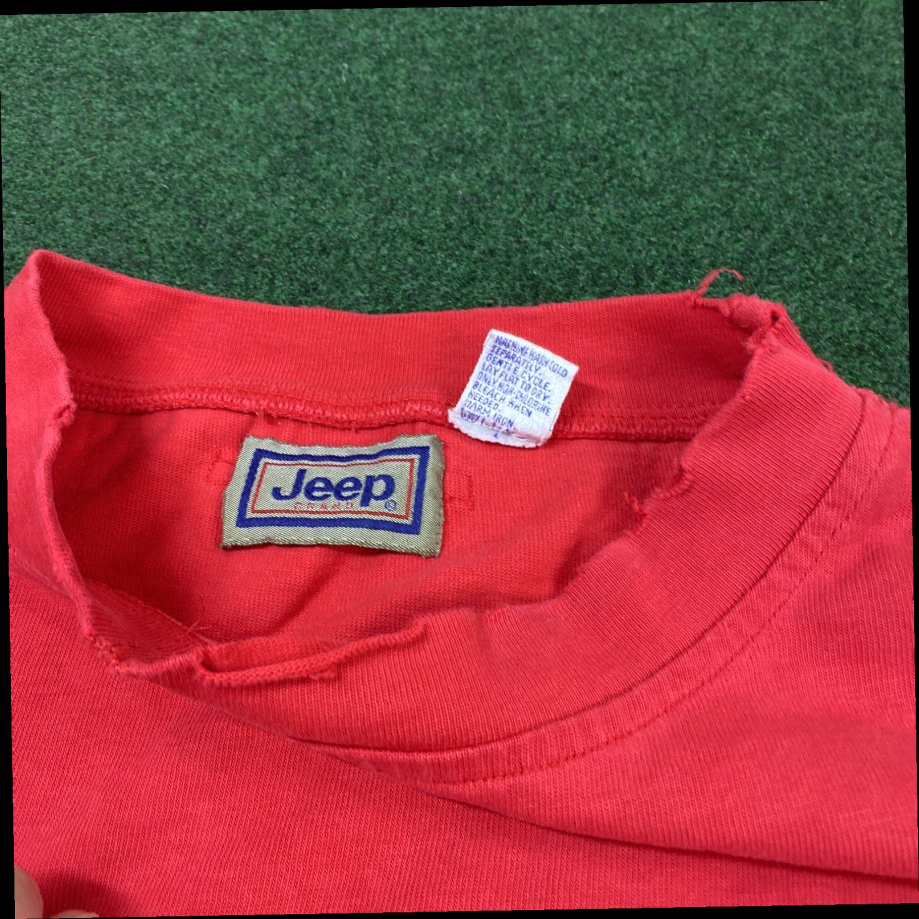 Jeep Vintage Jeep Sinclair Airlines Graphic T-Shirt Mens Large USA Made 90s Thrashed Size US L / EU 52-54 / 3 - 6 Thumbnail