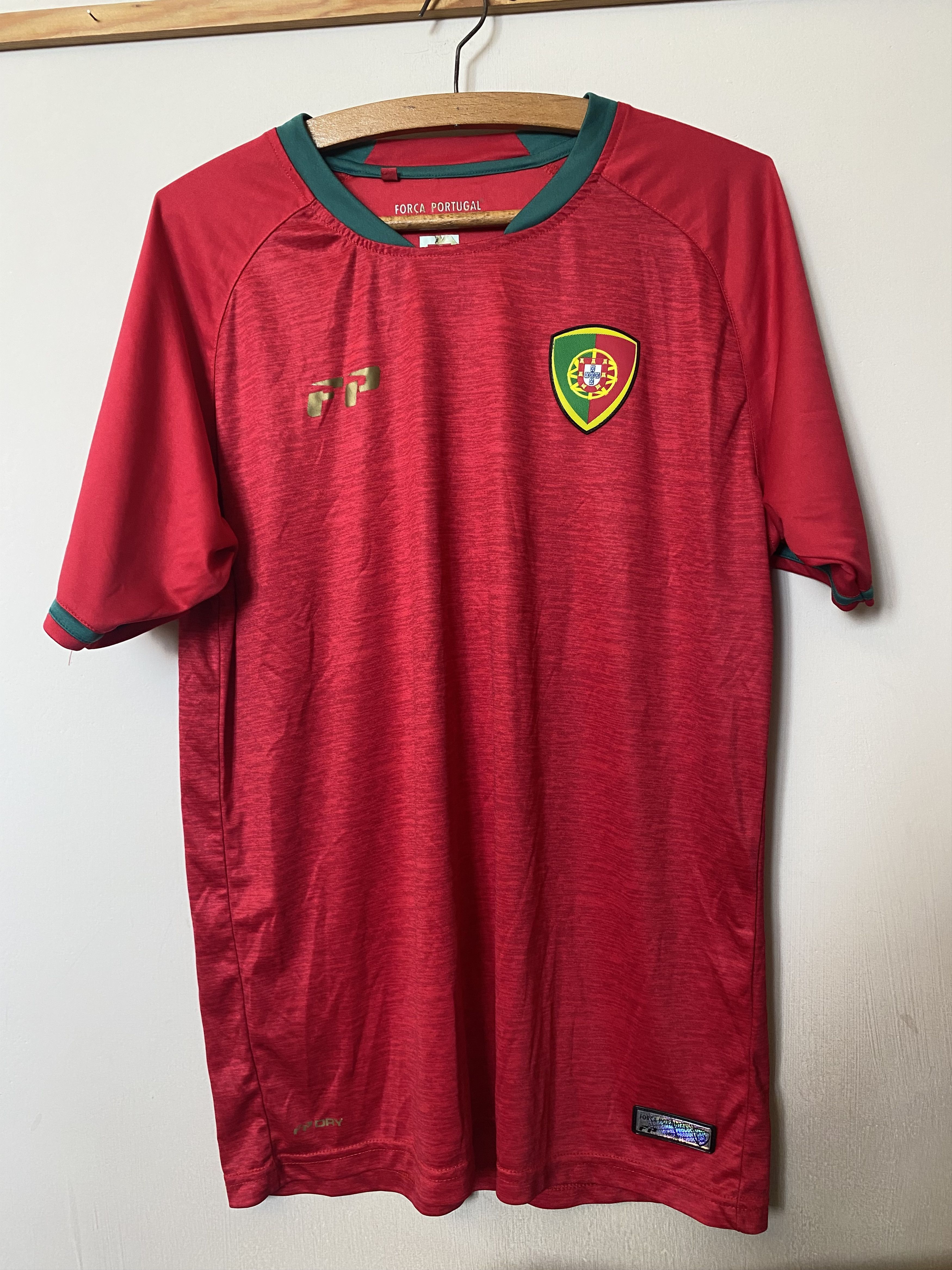 Other Soccer Jersey PORTUGAL - S/M - UNIQUE Size US M / EU 48-50 / 2 - 1 Thumbnail