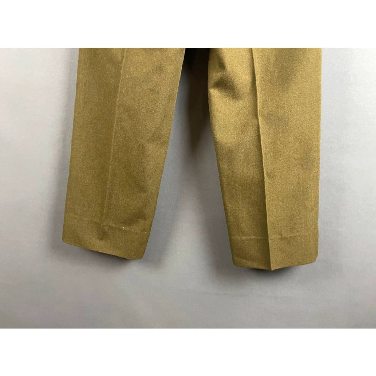 Vintage Mens Dress Pants Brown Pleated Stretch Straight Leg High-Rise Pants Mens Regular Brown Dress Size US 35 - 7 Thumbnail
