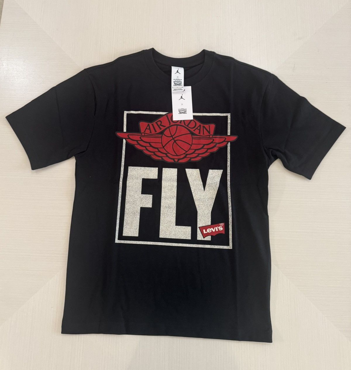 Jordan Brand JORDAN 3 LEVIS SHORT SLEEVE TEE MEN SIZE SMALL IM6728 010 Size US S / EU 44-46 / 1 - 2 Thumbnail