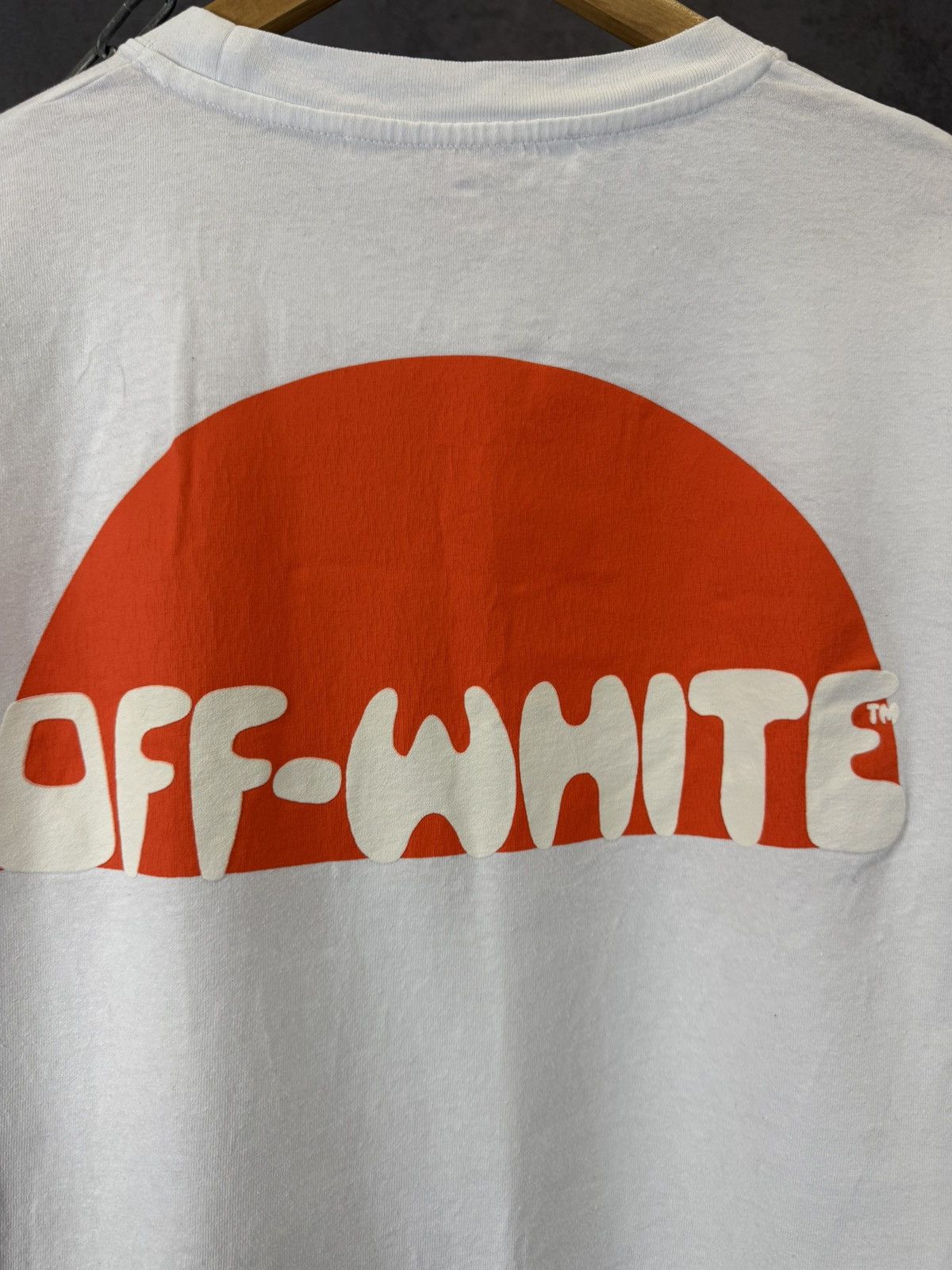 Off-White Off-white designer big logo tee Size US M / EU 48-50 / 2 - 10 Thumbnail