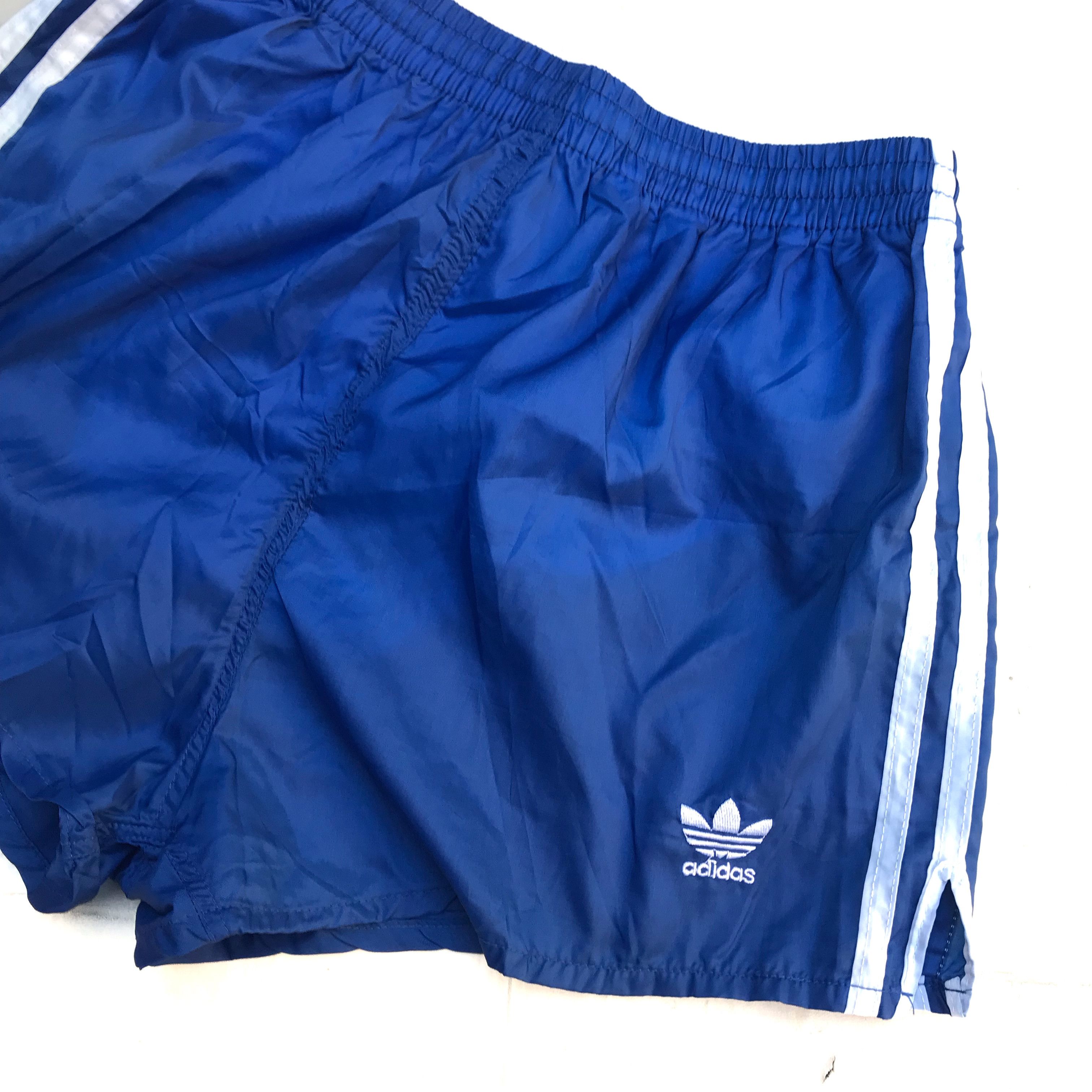 Adidas Vintage adidas Short Pants Classic Navy Blue Size US 36 / EU 52 - 3 Thumbnail