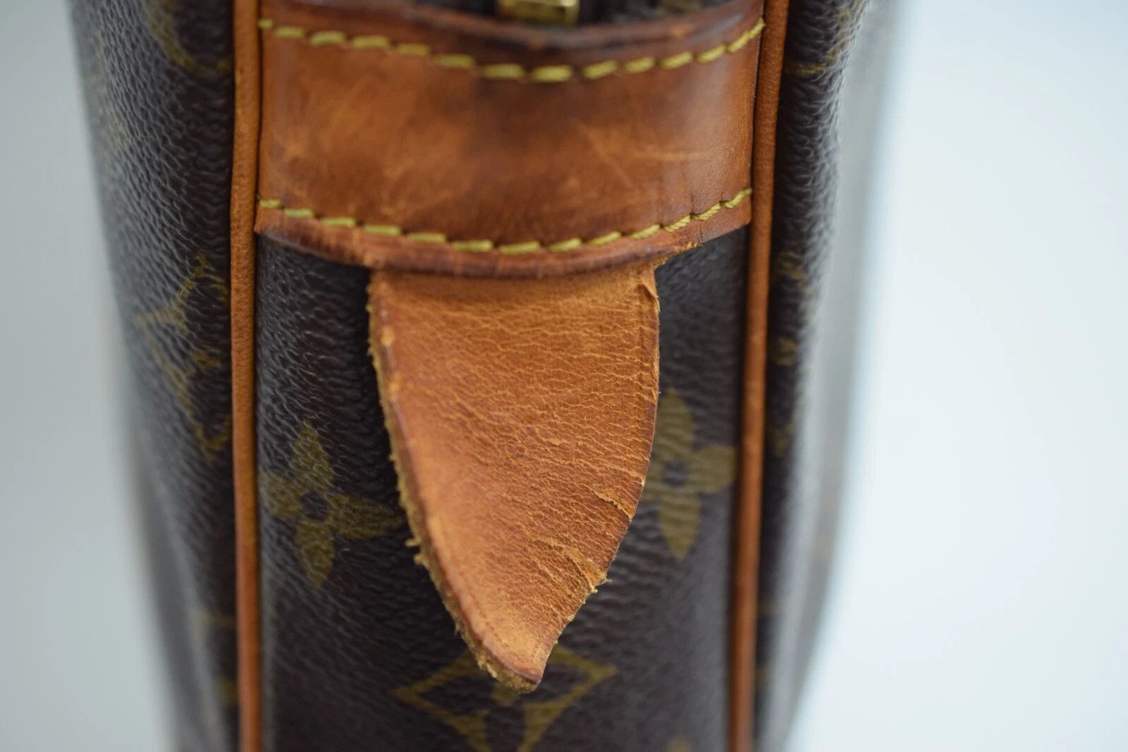 Louis Vuitton LV Porte Documents Voyagen Monogram Briefcase M53361 Size ONE SIZE - 15 Thumbnail