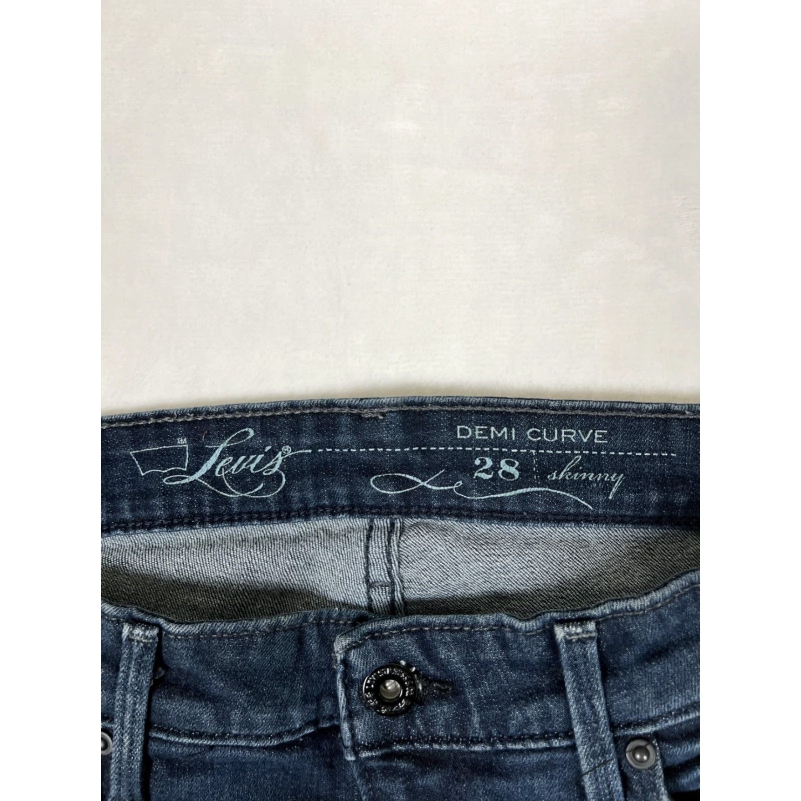 Levi's Levi's Womens Demi Curve Skinny Jeans 28 Blue Dark Wash Mid Rise Slim Denim Size 28" / US 6 / IT 42 - 2 Thumbnail