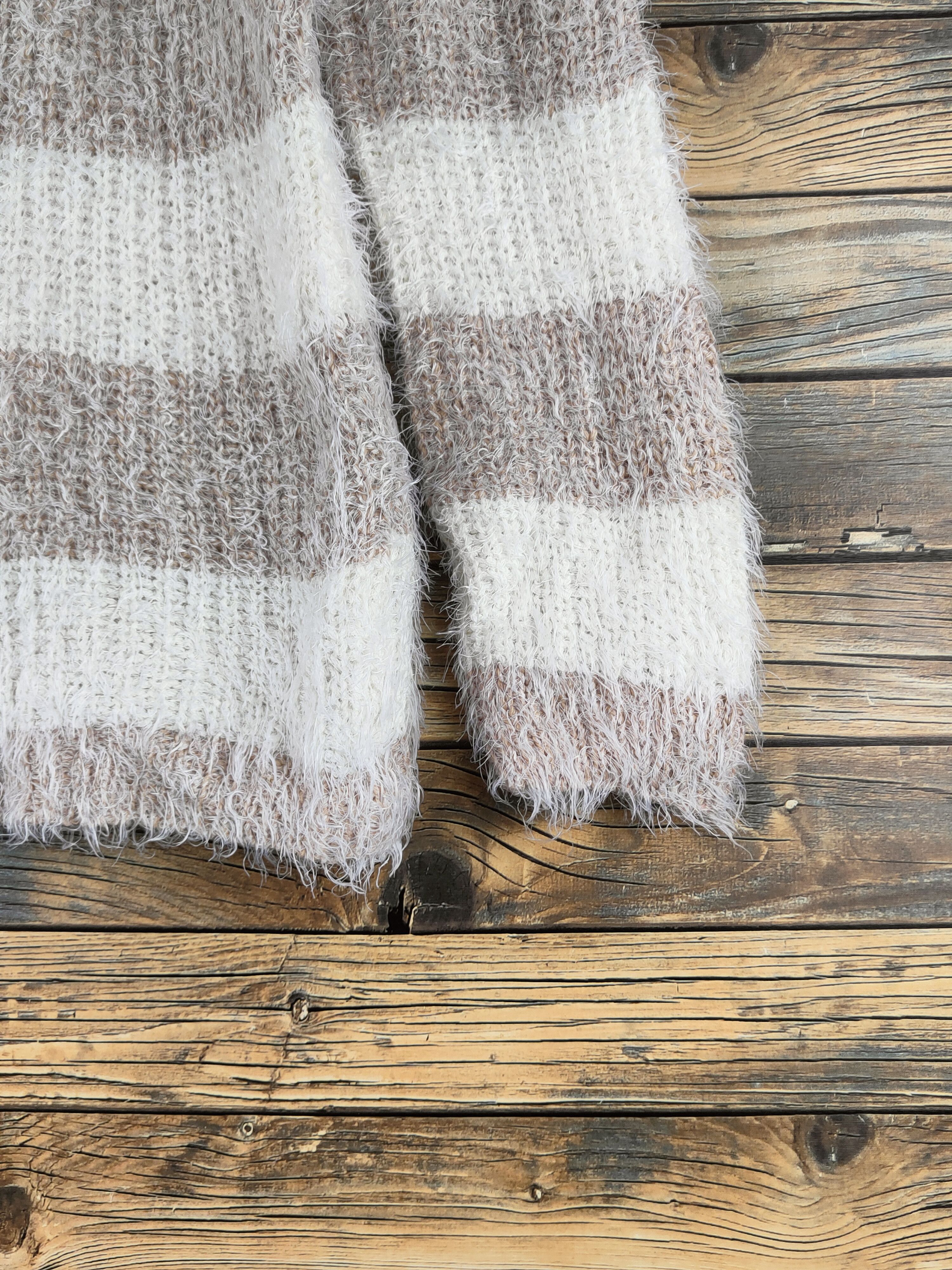 Japanese Brand DL A Lla Moda Beige Cream Fur Mohair Knitwear #46-444 Size M / US 6-8 / IT 42-44 - 6 Thumbnail