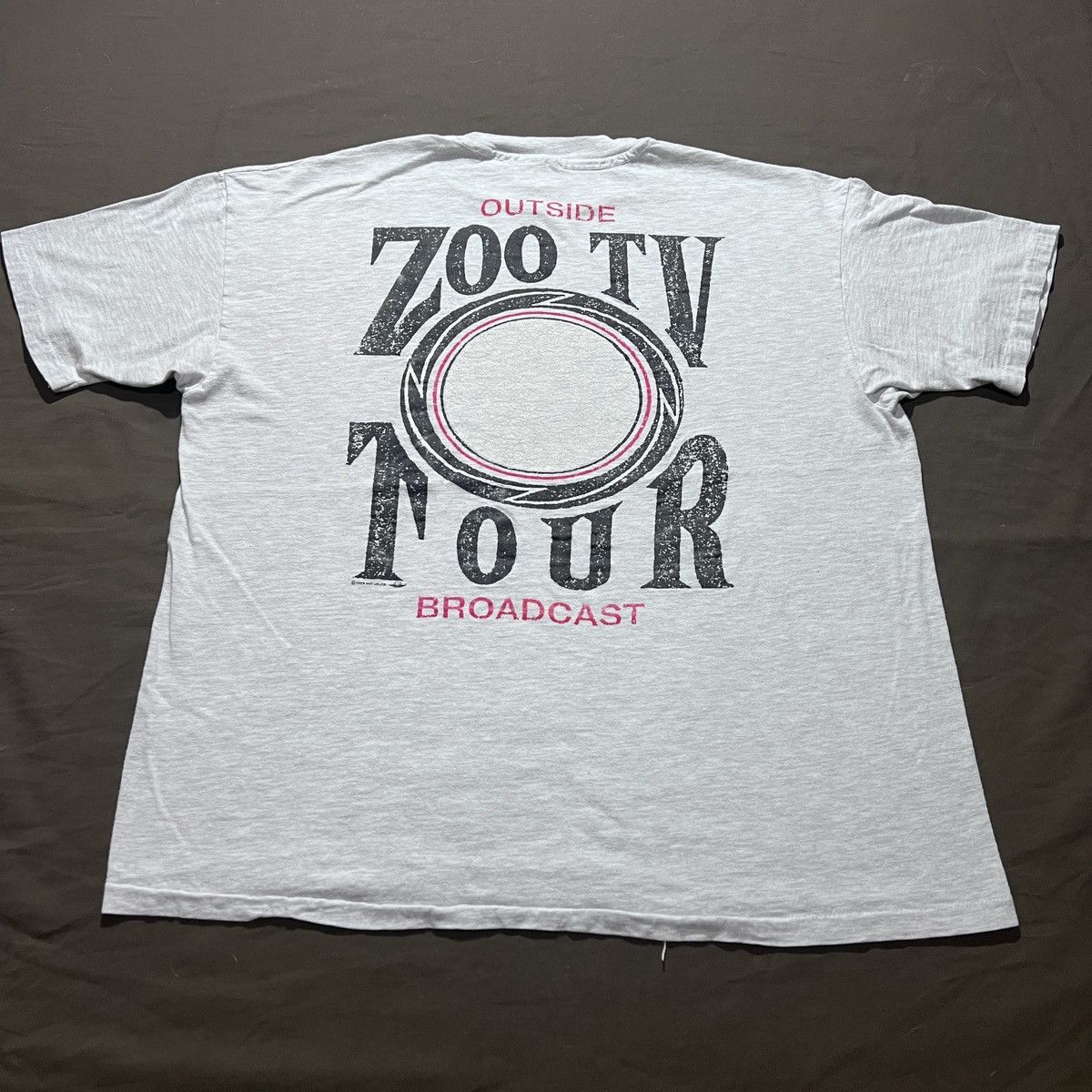 Band Tees Vintage Original U2 Concert Tour 1992 Shirt Zoo TV Tour XL Size US XL / EU 56 / 4 - 2 Thumbnail